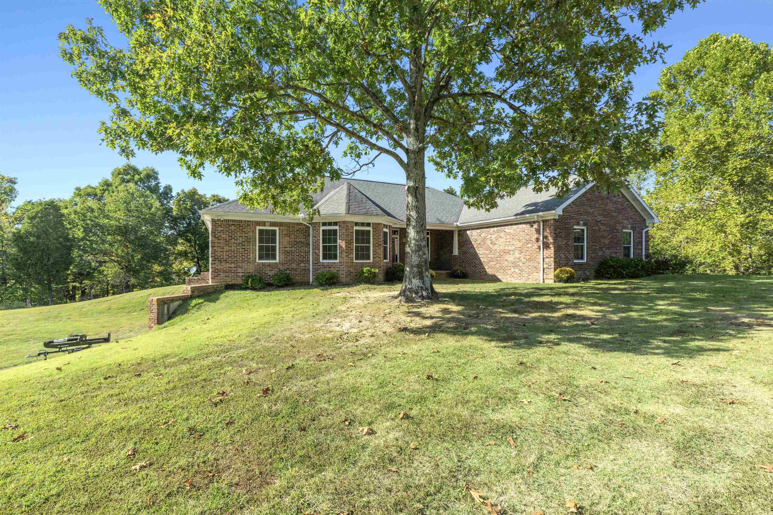 290 Gilbert Morris Rd, Reynolds Station, Kentucky 42368, 5 Bedrooms Bedrooms, ,3 BathroomsBathrooms,Single Family Residence,For Sale,Gilbert Morris Rd,90828