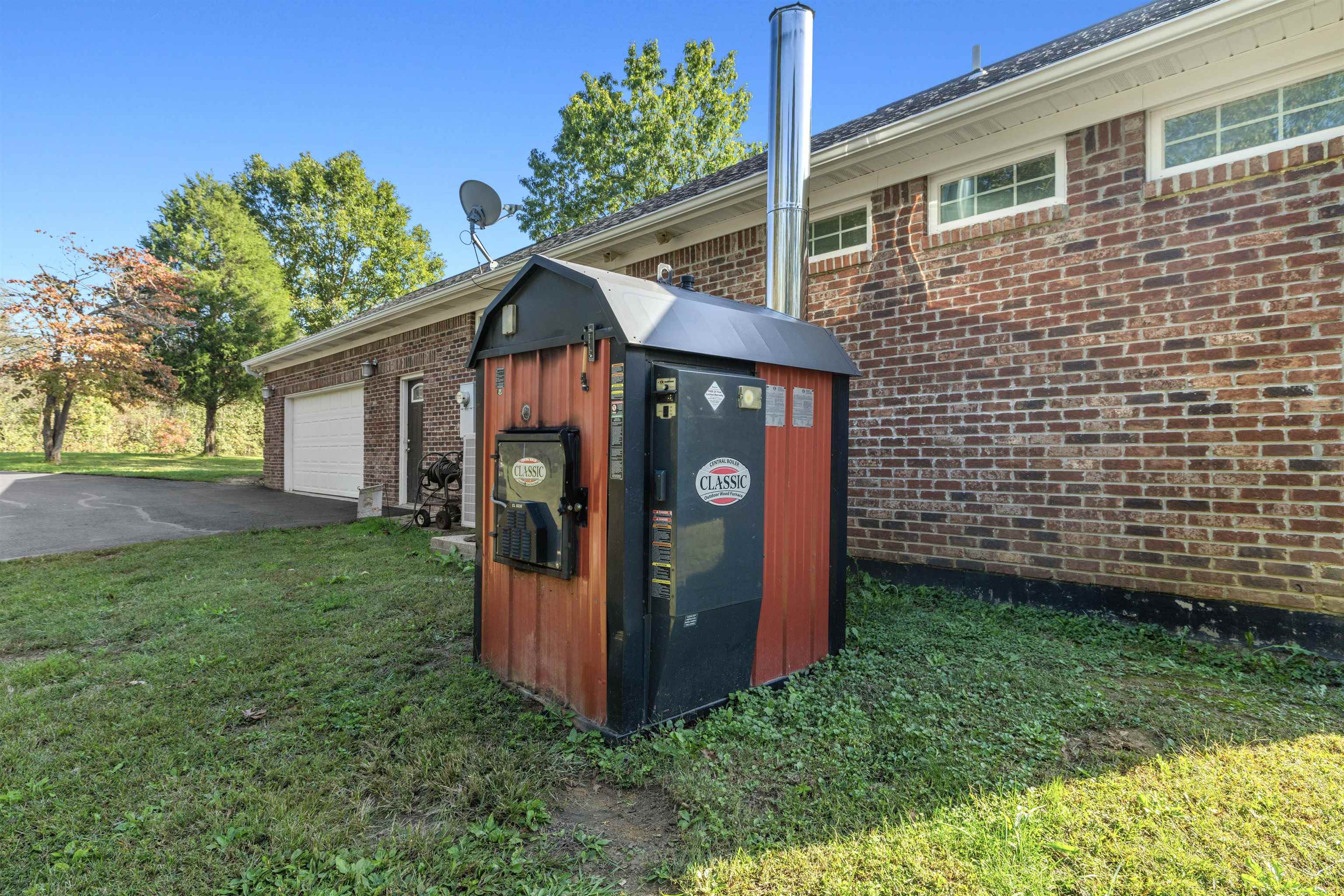 290 Gilbert Morris Rd, Reynolds Station, Kentucky 42368, 5 Bedrooms Bedrooms, ,3 BathroomsBathrooms,Single Family Residence,For Sale,Gilbert Morris Rd,90828