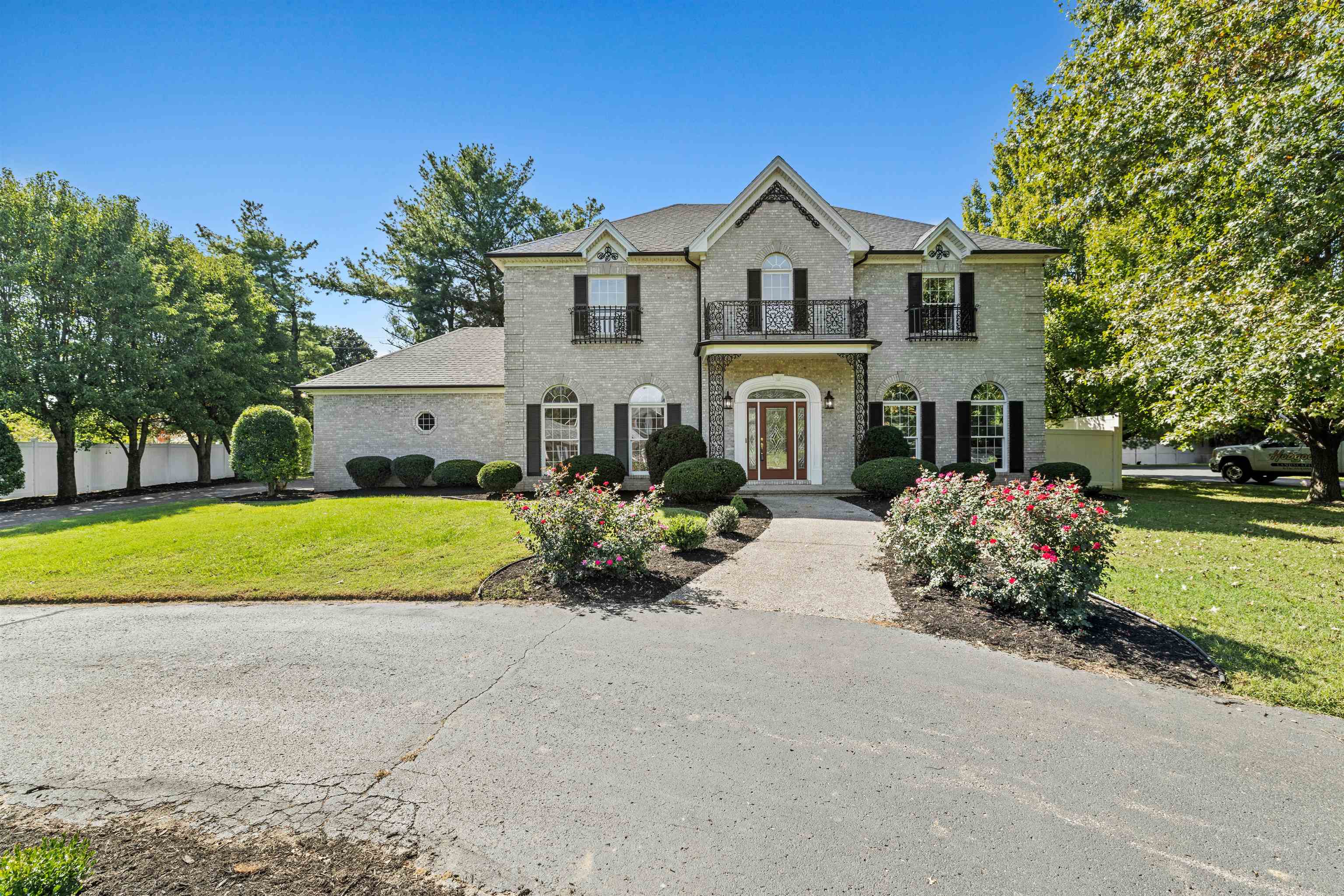 2501 River Run Cove, Owensboro, Kentucky 42303, 4 Bedrooms Bedrooms, ,3 BathroomsBathrooms,Single Family Residence,For Sale,River Run Cove,90830