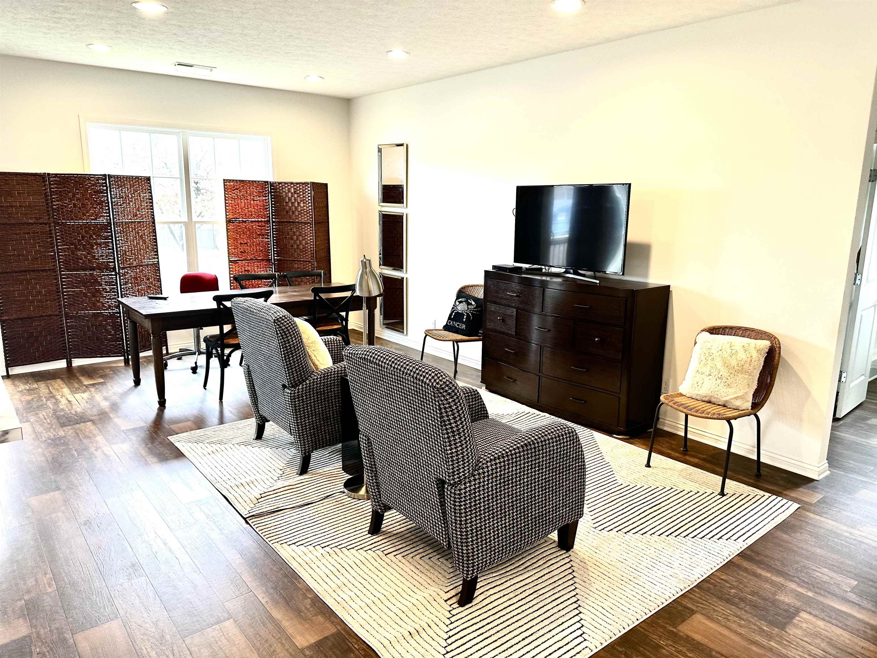 2619 Central Park, Owensboro, Kentucky 42303, 2 Bedrooms Bedrooms, ,2 BathroomsBathrooms,Single Family Residence,For Sale,Central Park,90835