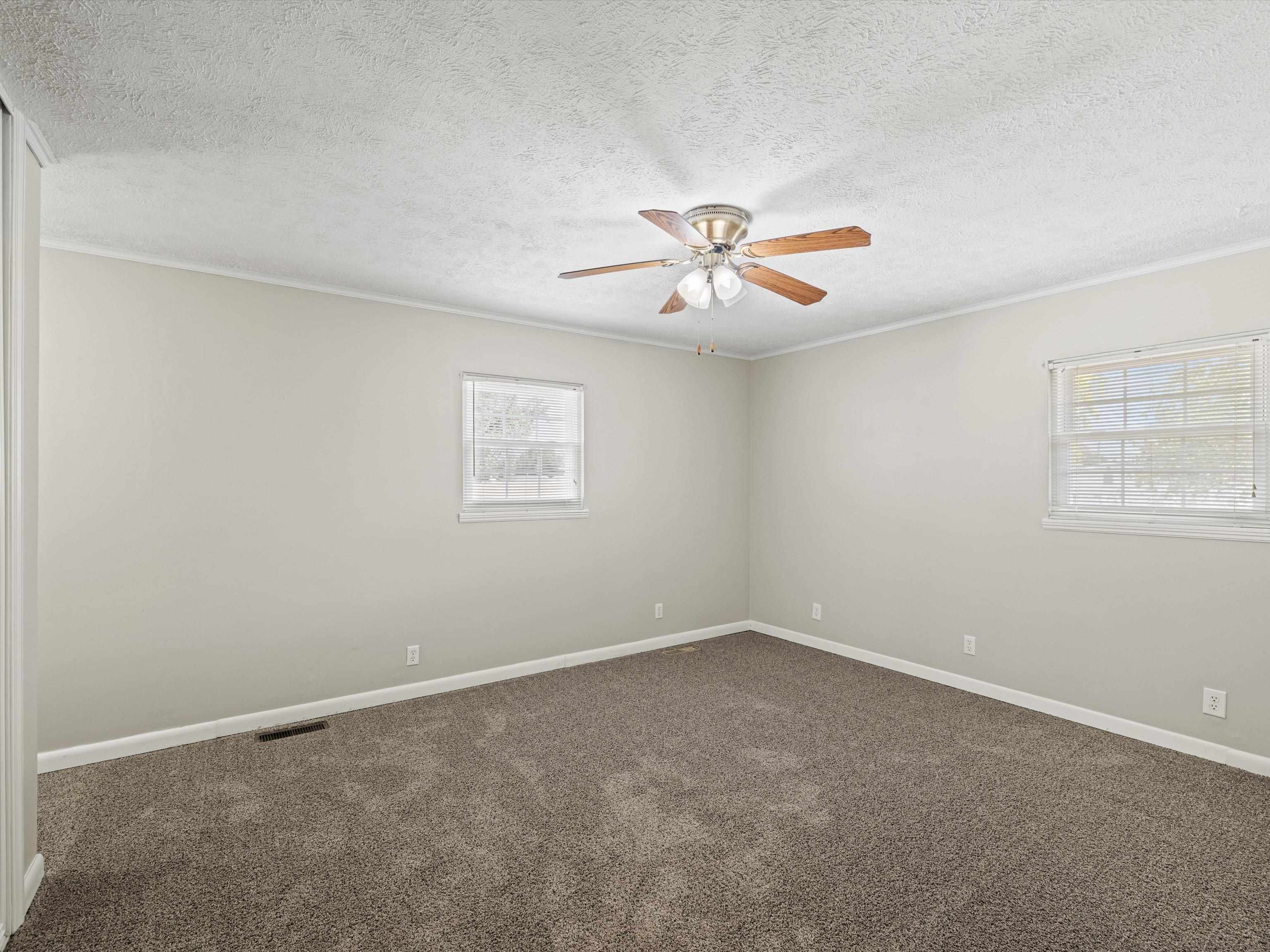 677 Danberry Street, Owensboro, Kentucky 42301, 3 Bedrooms Bedrooms, ,1 BathroomBathrooms,Single Family Residence,For Sale,Danberry Street,90840