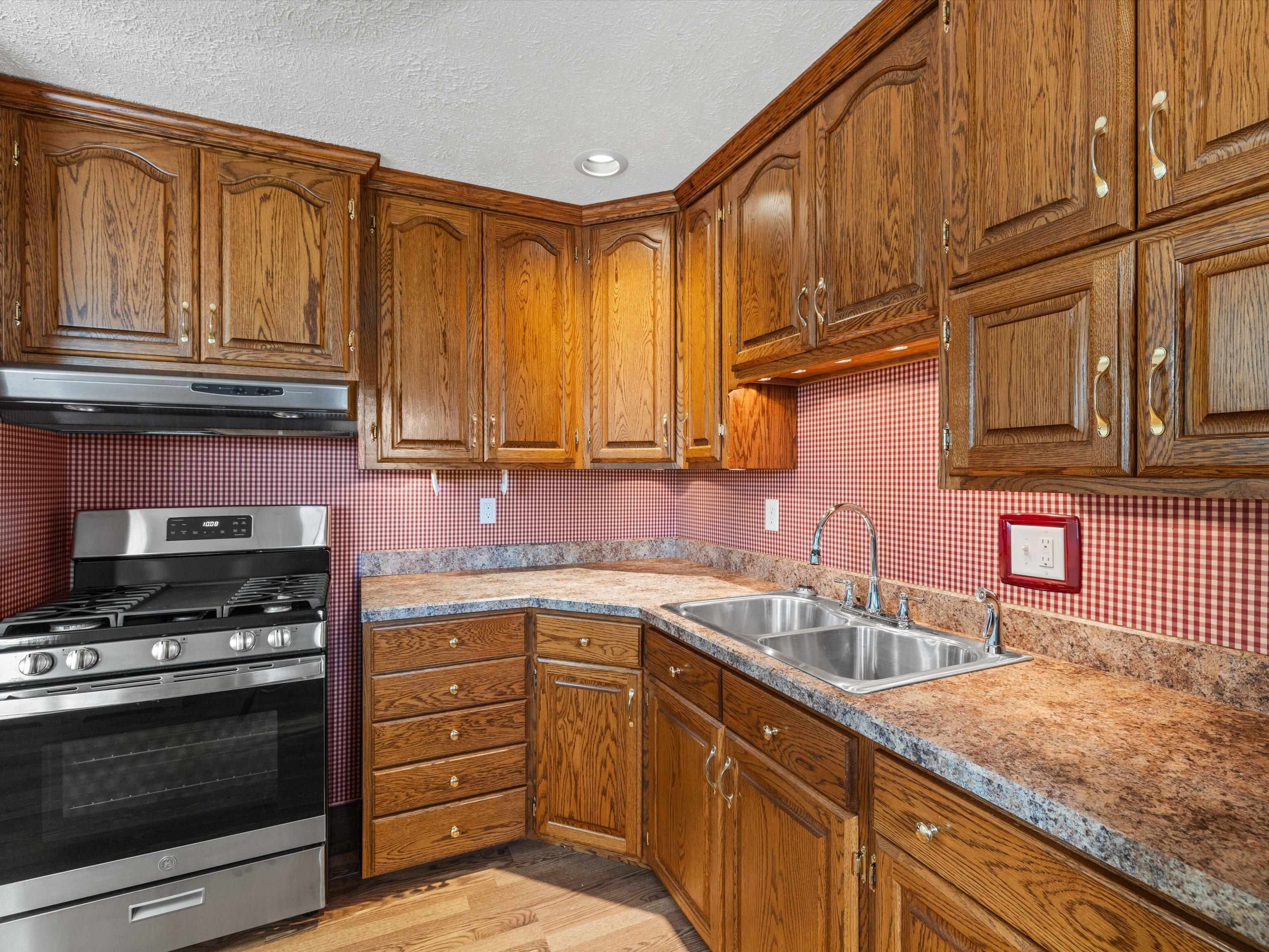 677 Danberry Street, Owensboro, Kentucky 42301, 3 Bedrooms Bedrooms, ,1 BathroomBathrooms,Single Family Residence,For Sale,Danberry Street,90840