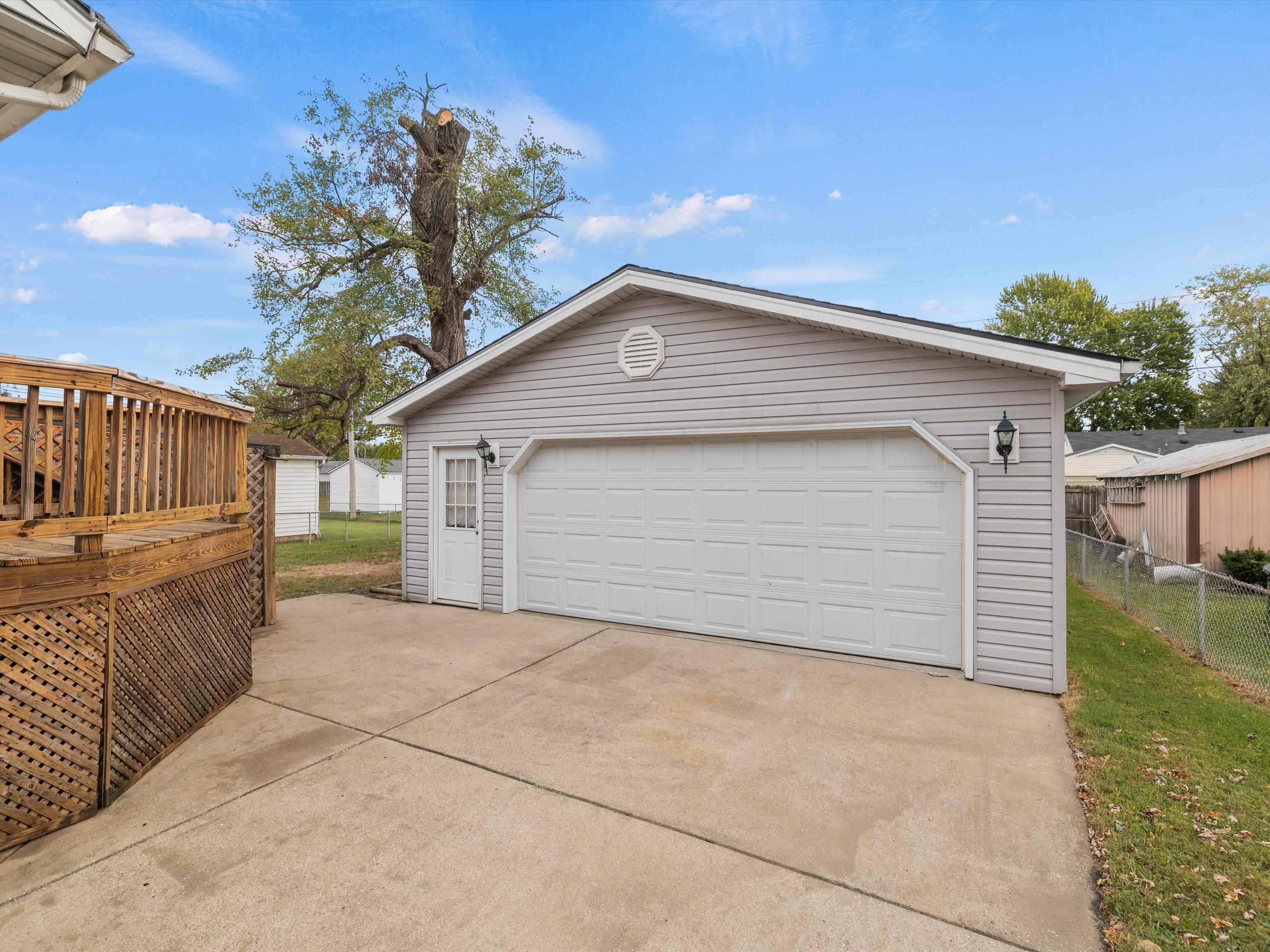 677 Danberry Street, Owensboro, Kentucky 42301, 3 Bedrooms Bedrooms, ,1 BathroomBathrooms,Single Family Residence,For Sale,Danberry Street,90840