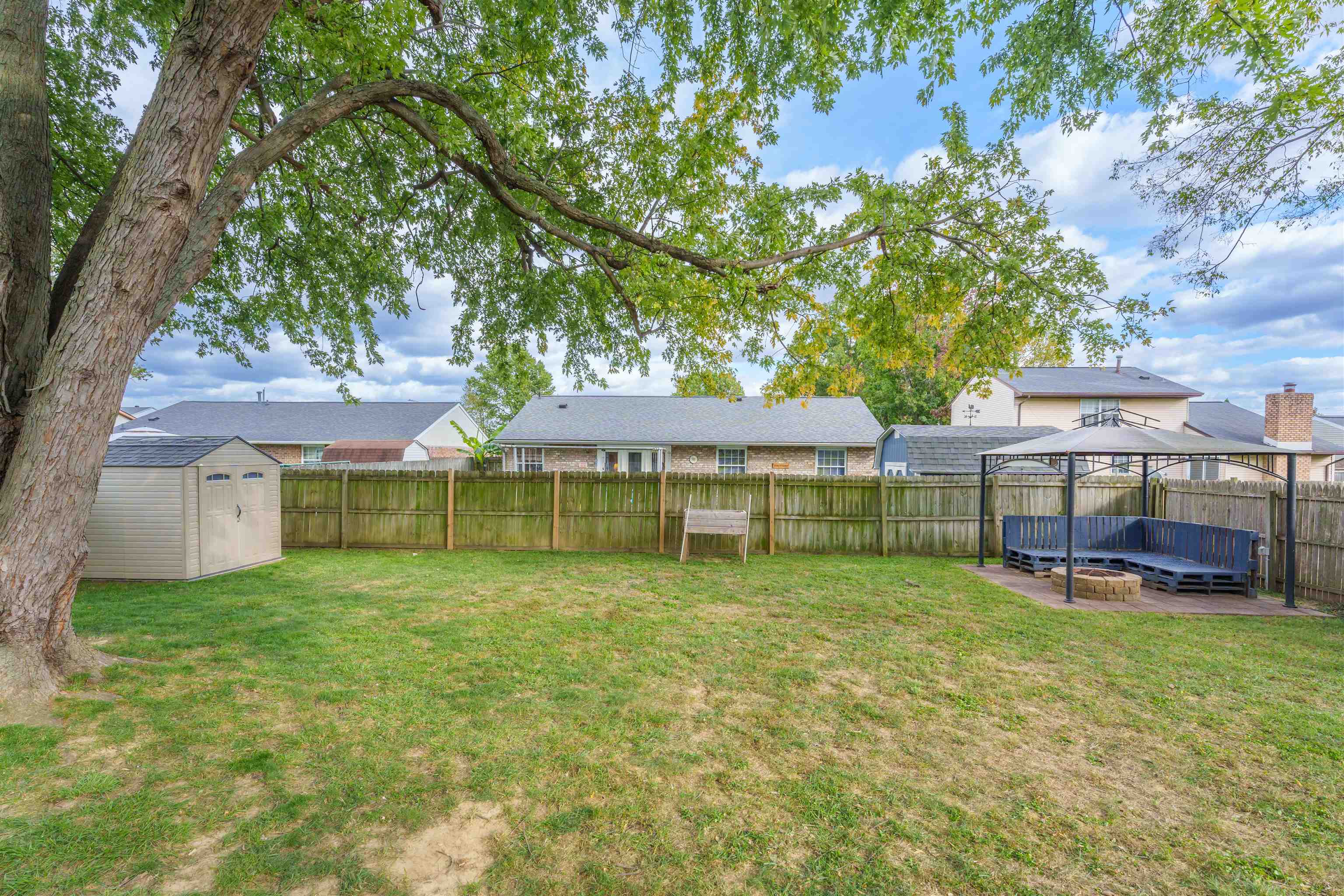 4025 Yates Dr, Owensboro, Kentucky 42301-0000, 3 Bedrooms Bedrooms, ,1 BathroomBathrooms,Single Family Residence,For Sale,Yates Dr,90848