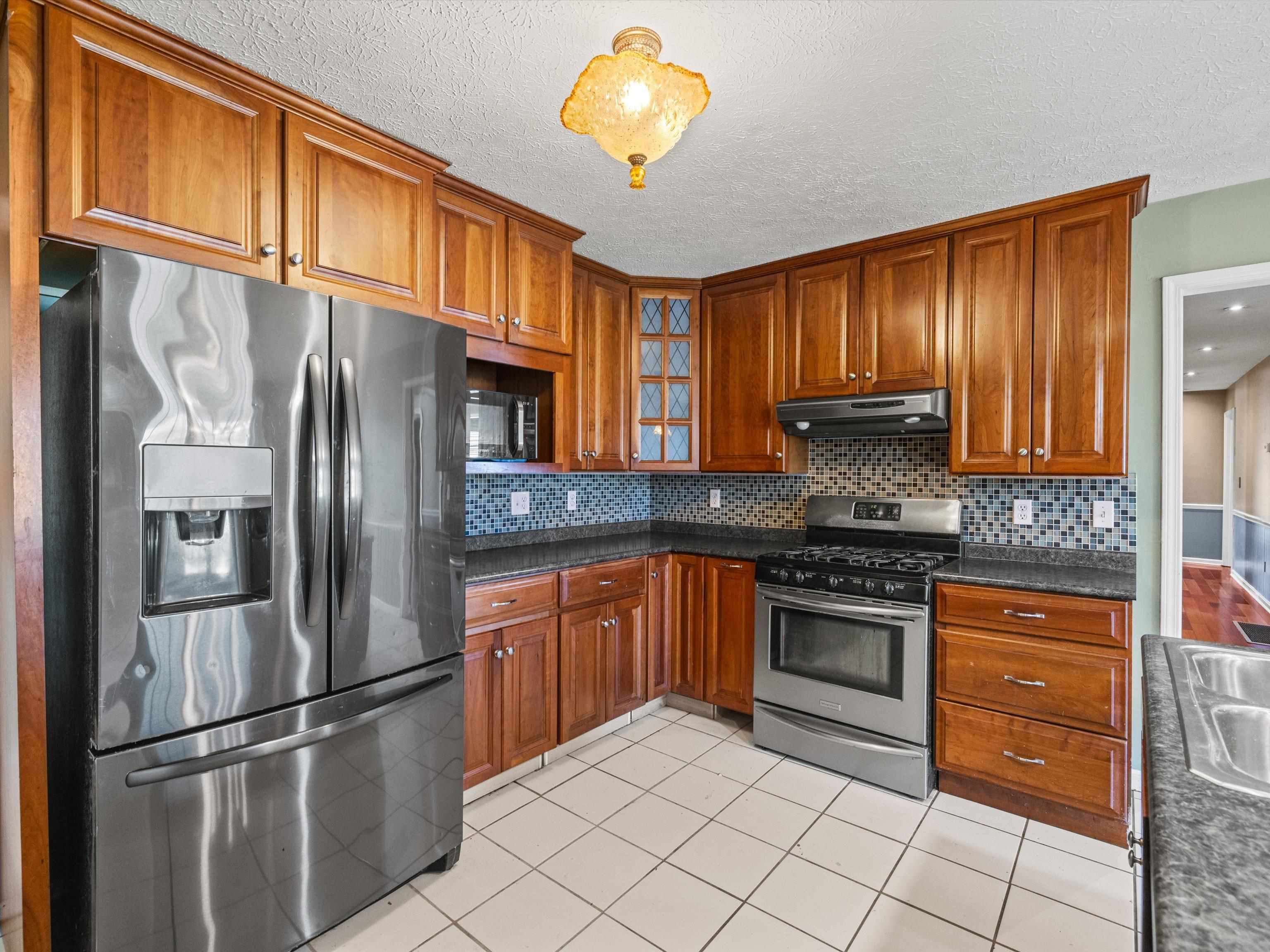 44 Kenwood Lane, Greenville, Kentucky 42345, 6 Bedrooms Bedrooms, ,2 BathroomsBathrooms,Single Family Residence,For Sale,Kenwood Lane,90850