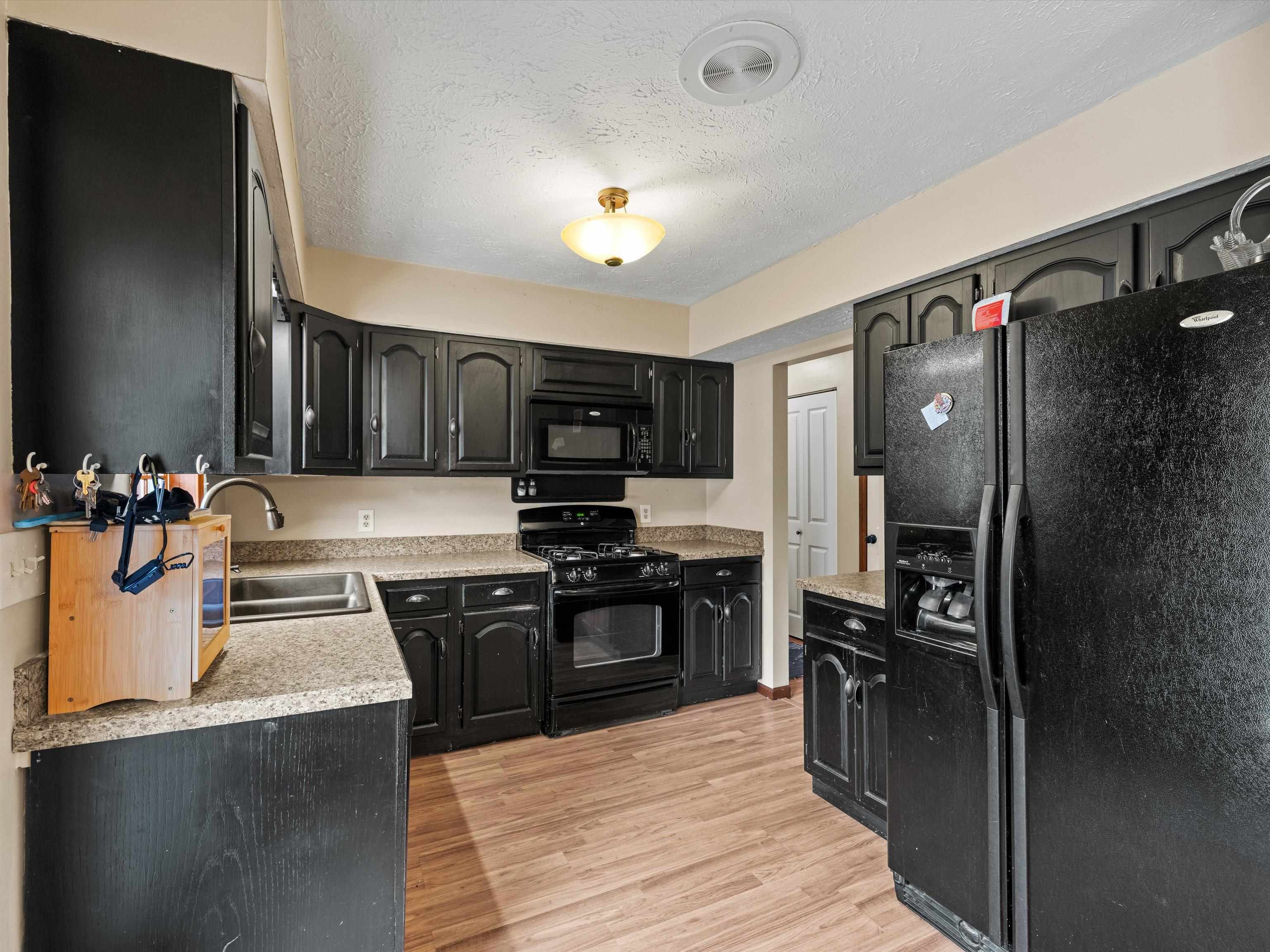 6963 Masonville Habit Road, Philpot, Kentucky 42366, 3 Bedrooms Bedrooms, ,2 BathroomsBathrooms,Single Family Residence,For Sale,Masonville Habit Road,90851