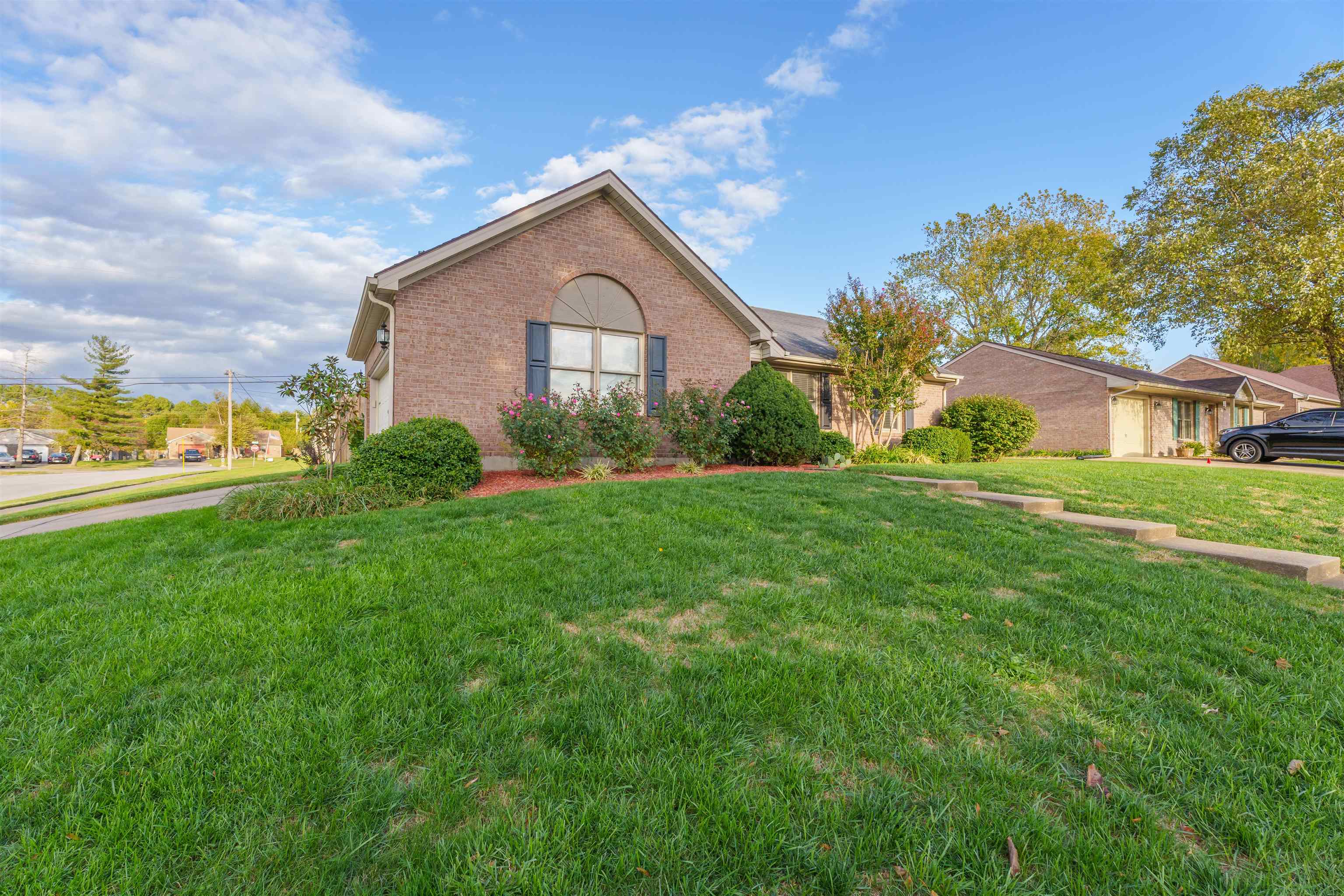 4301 Yewells Landing E, Owensboro, Kentucky 42303, 3 Bedrooms Bedrooms, ,2 BathroomsBathrooms,Single Family Residence,For Sale,Yewells Landing E,90859