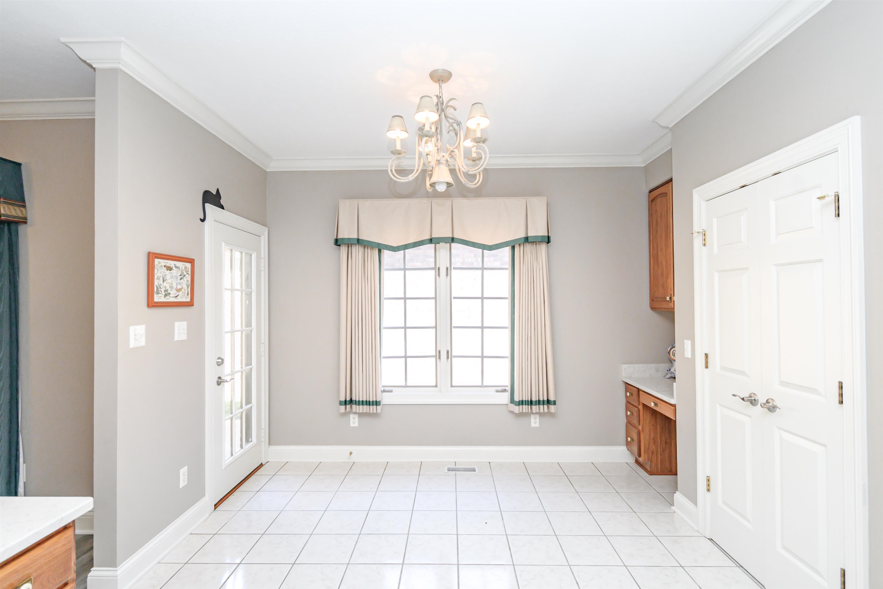 4241 Edgewood Ct, Owensboro, Kentucky 42303, 3 Bedrooms Bedrooms, ,2 BathroomsBathrooms,Single Family Residence,For Sale,Edgewood Ct,90860