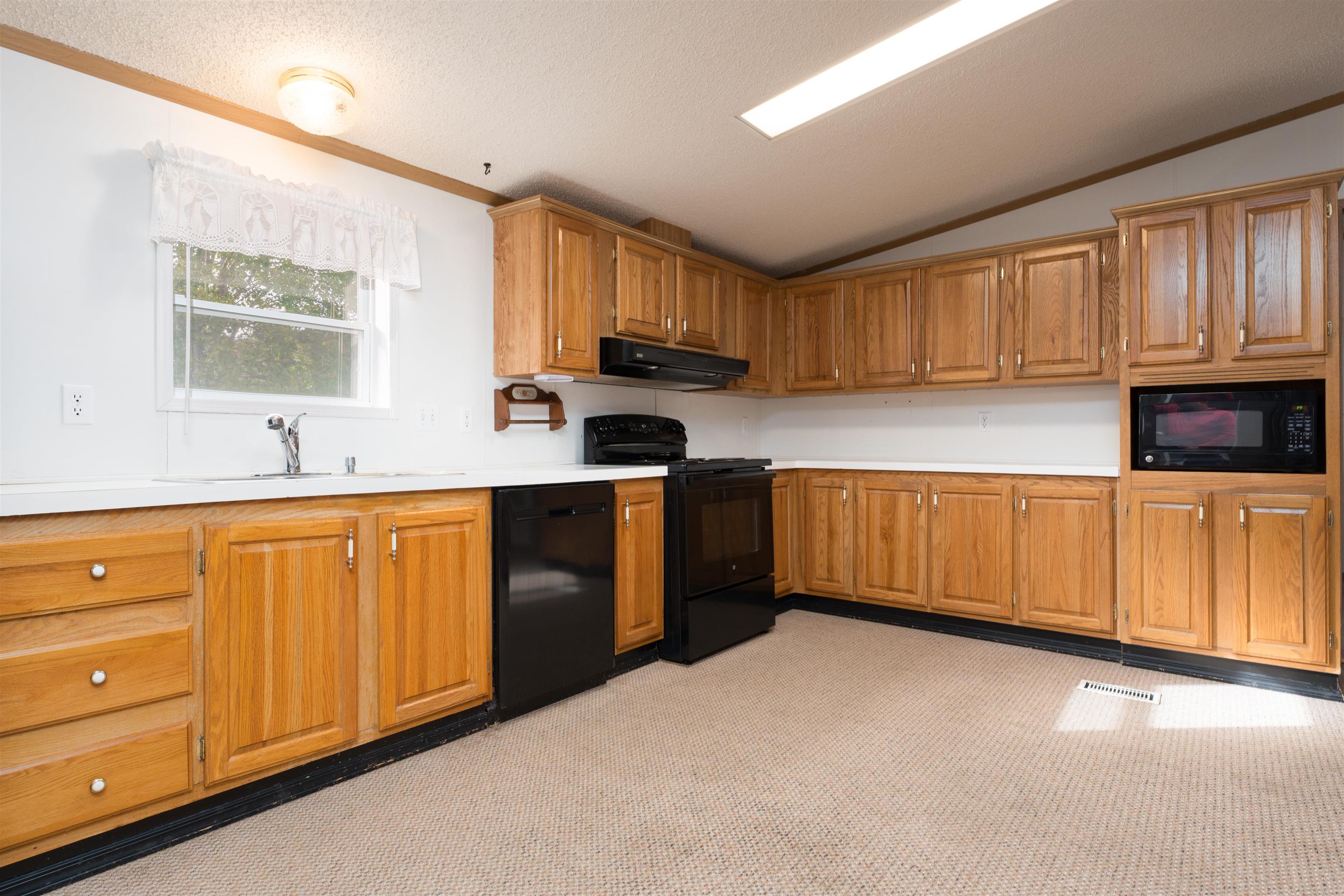 650 Hicks Rd., Livermore, Kentucky 42352, 3 Bedrooms Bedrooms, ,2 BathroomsBathrooms,Manufactured Home,For Sale,Hicks Rd.,90861
