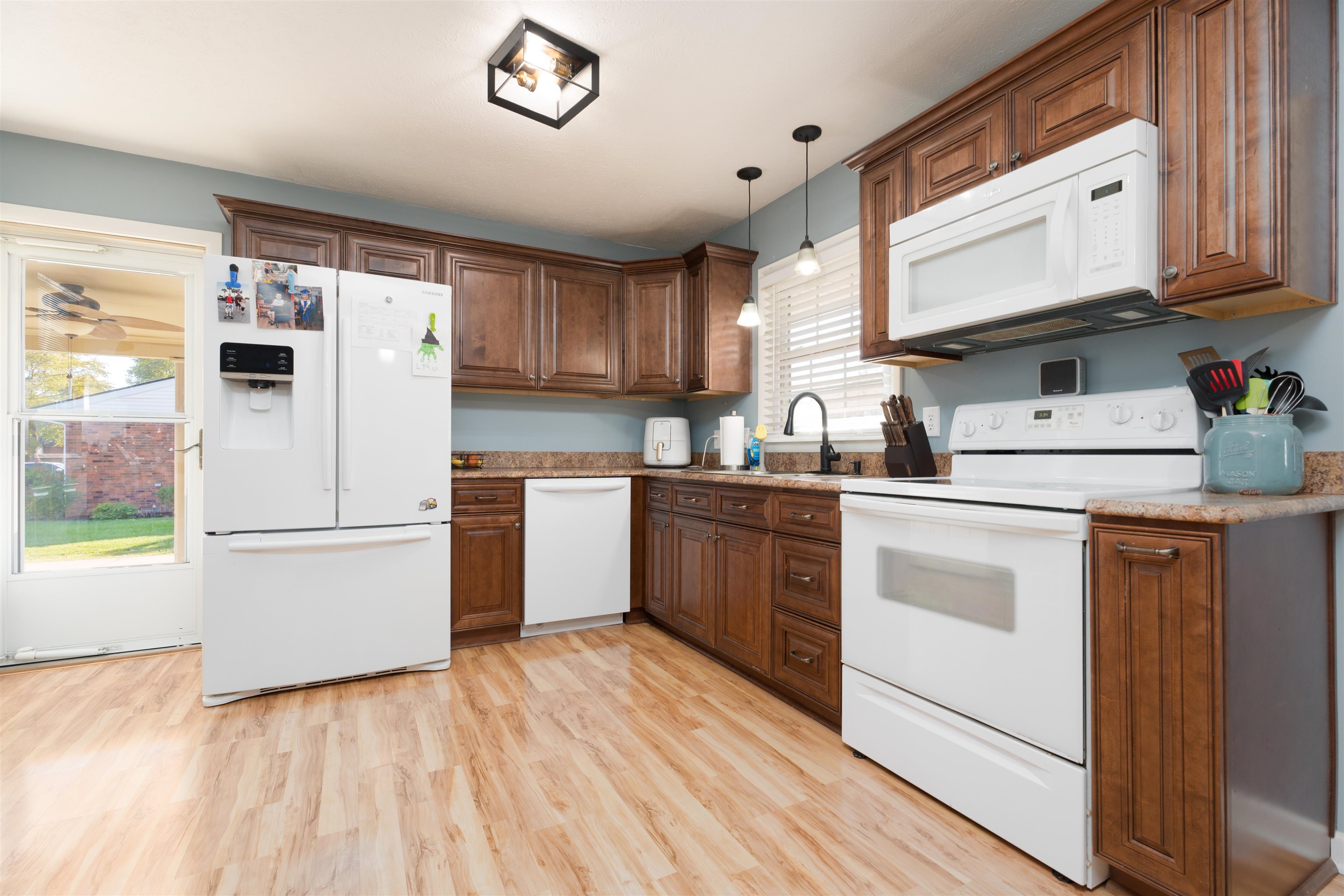 774 Dove Ct, Owensboro, Kentucky 42301, 3 Bedrooms Bedrooms, ,1 BathroomBathrooms,Single Family Residence,For Sale,Dove Ct,90864