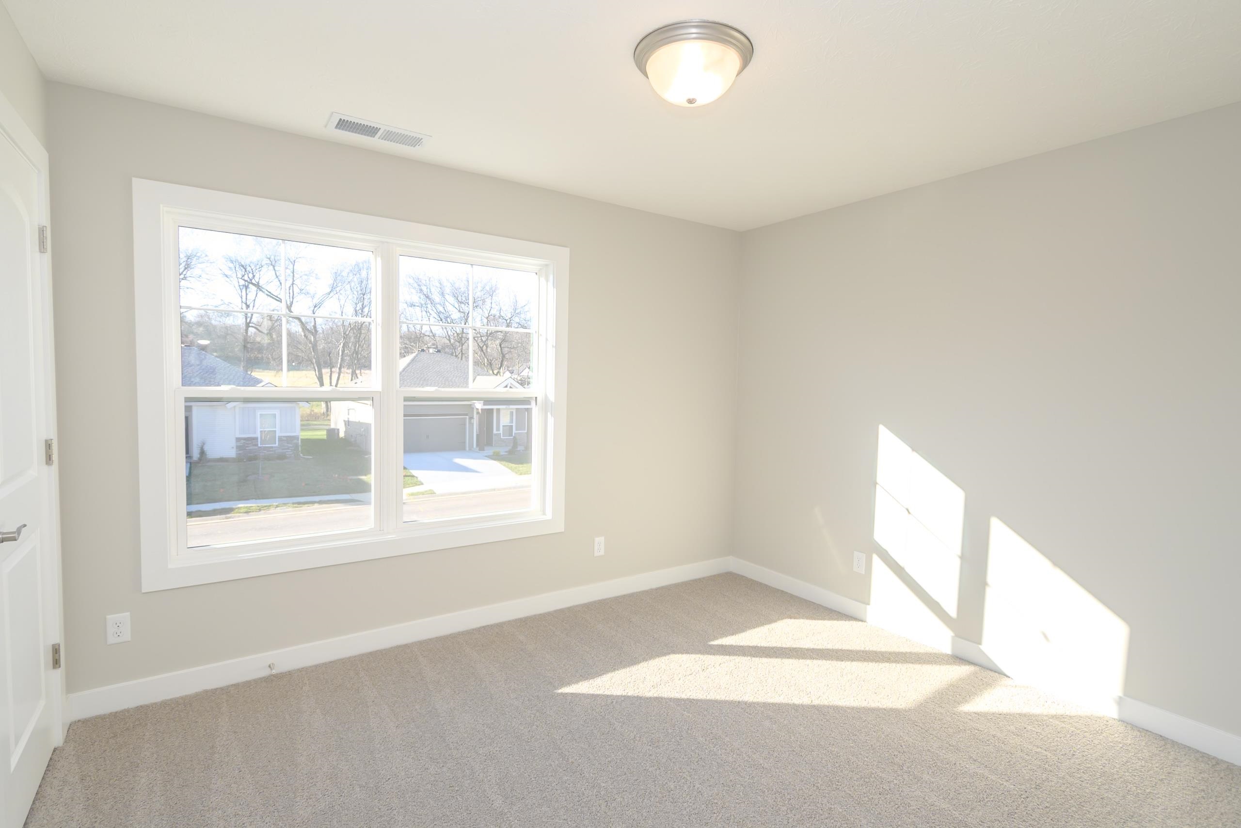 663 Alabaster Ln, Owensboro, Kentucky 42301, 3 Bedrooms Bedrooms, ,2 BathroomsBathrooms,Single Family Residence,For Sale,Alabaster Ln,90868
