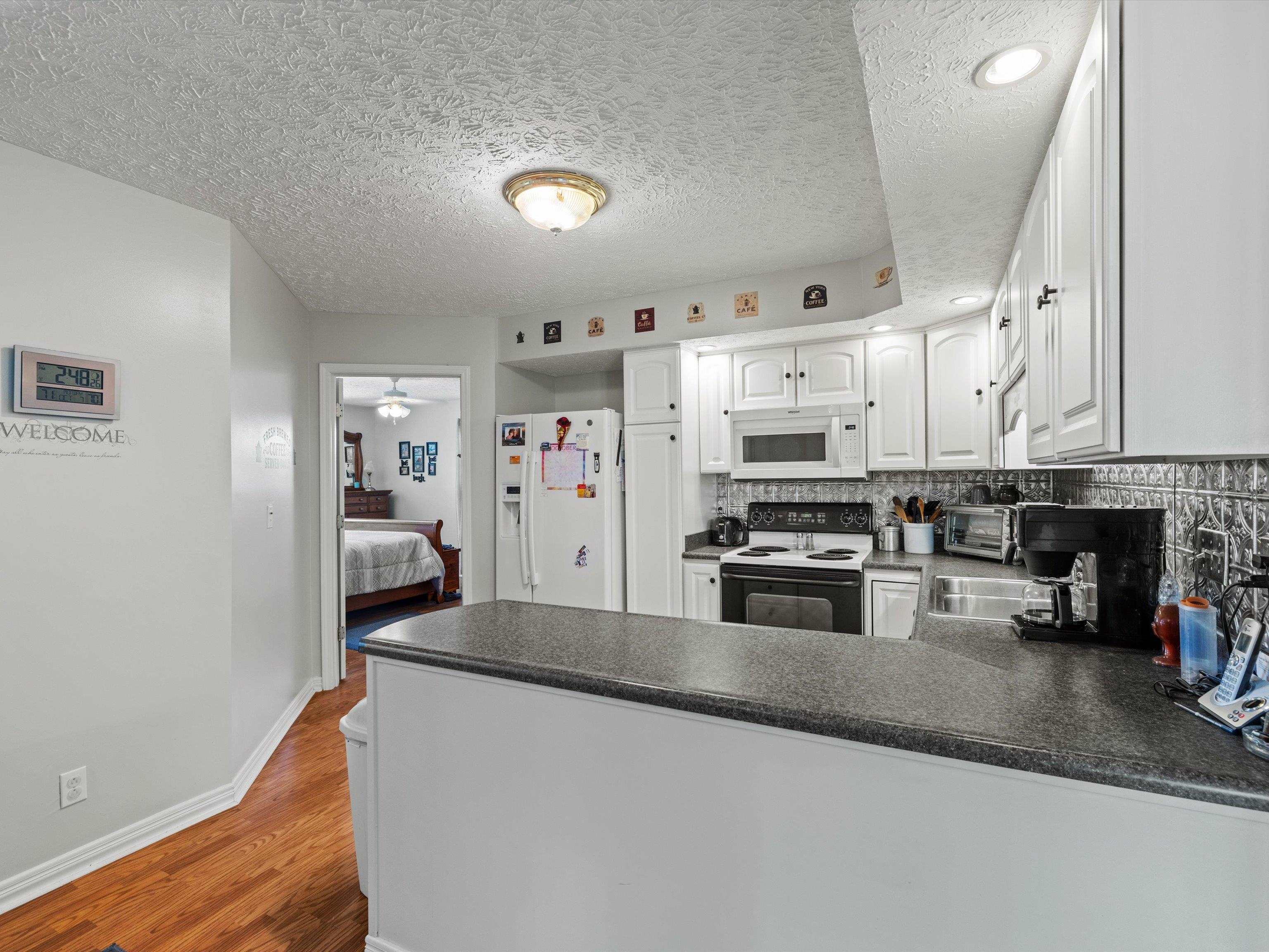 75 Hocker St, Beaver Dam, Kentucky 42320, 3 Bedrooms Bedrooms, ,2 BathroomsBathrooms,Single Family Residence,For Sale,Hocker St,90869