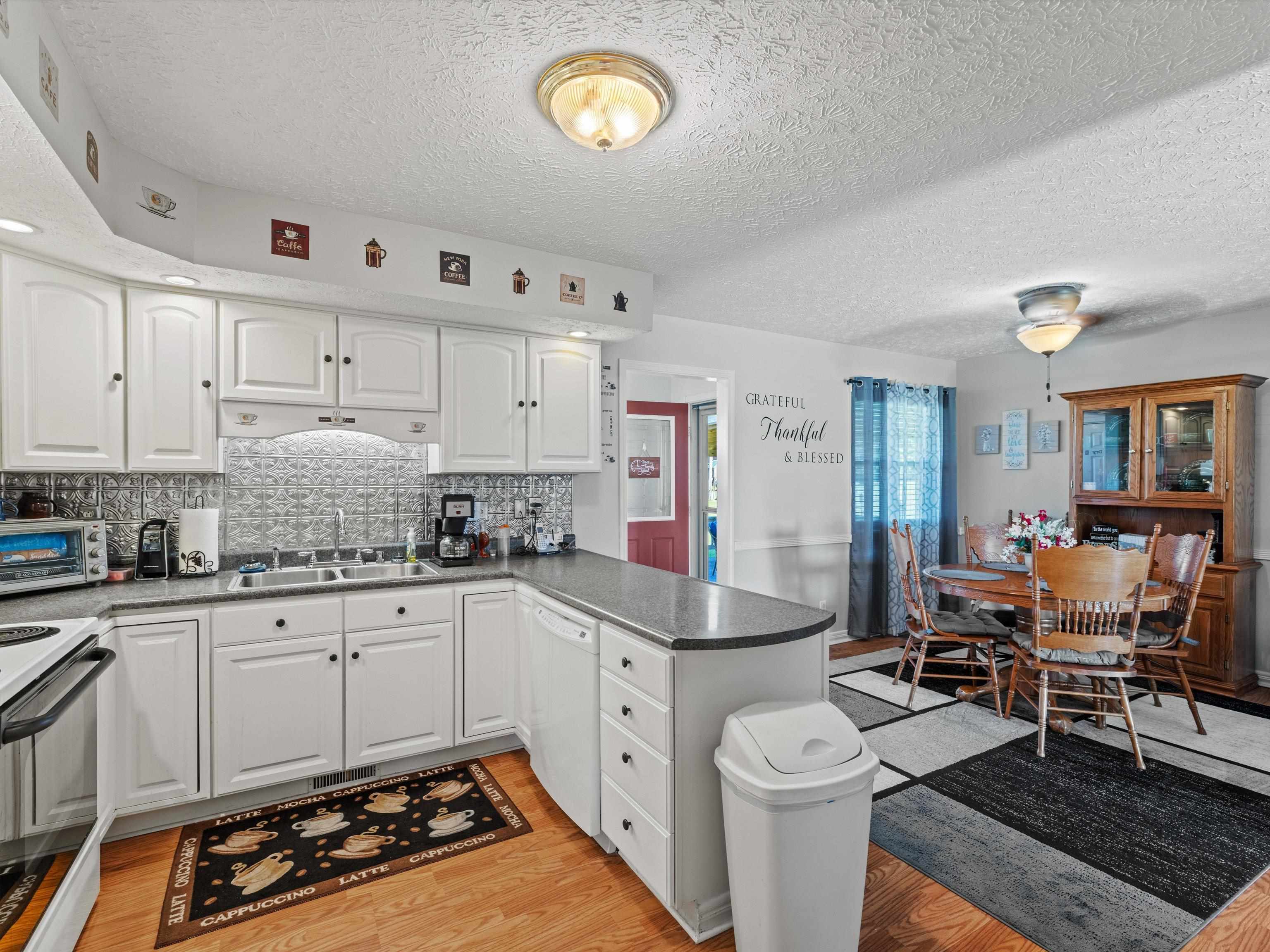 75 Hocker St, Beaver Dam, Kentucky 42320, 3 Bedrooms Bedrooms, ,2 BathroomsBathrooms,Single Family Residence,For Sale,Hocker St,90869