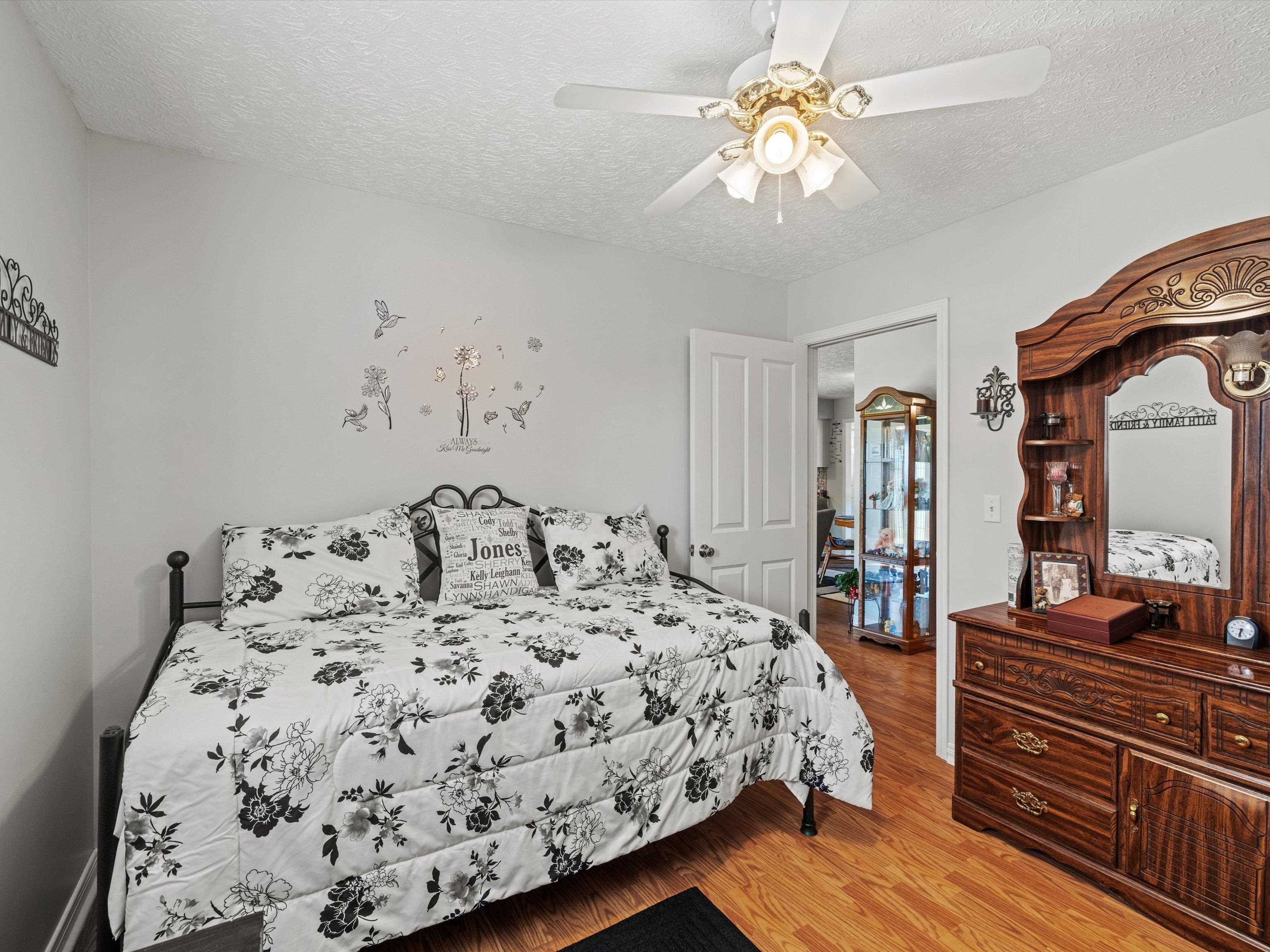 75 Hocker St, Beaver Dam, Kentucky 42320, 3 Bedrooms Bedrooms, ,2 BathroomsBathrooms,Single Family Residence,For Sale,Hocker St,90869