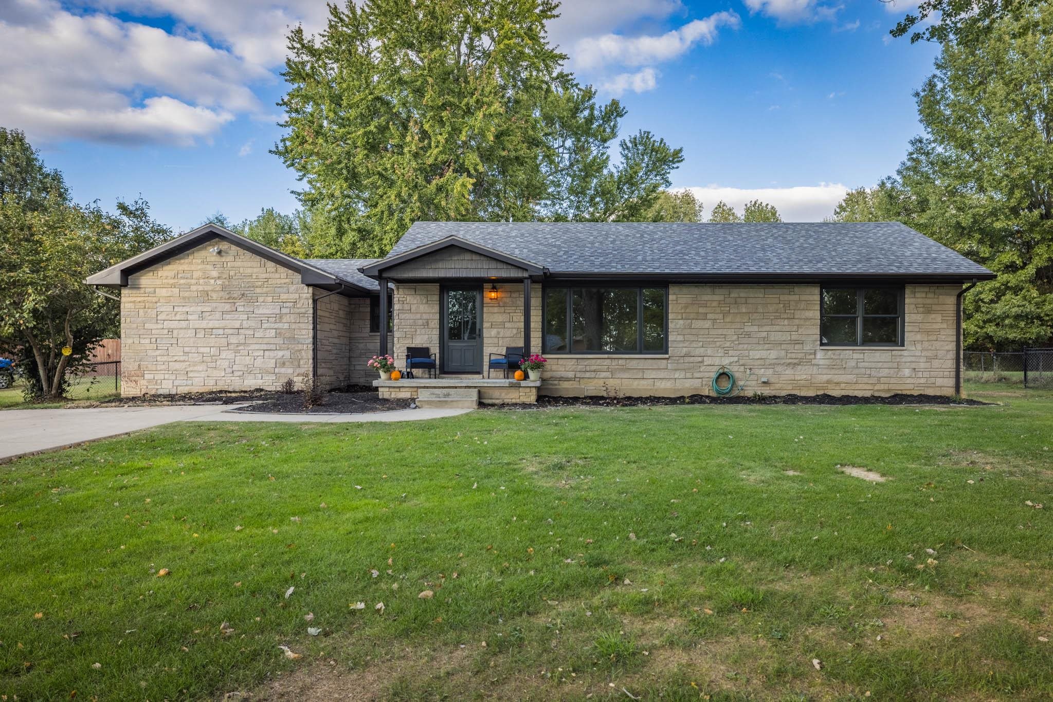 4639 Springlane Drive, Owensboro, Kentucky 42303, 4 Bedrooms Bedrooms, ,2 BathroomsBathrooms,Single Family Residence,For Sale,Springlane Drive,90871