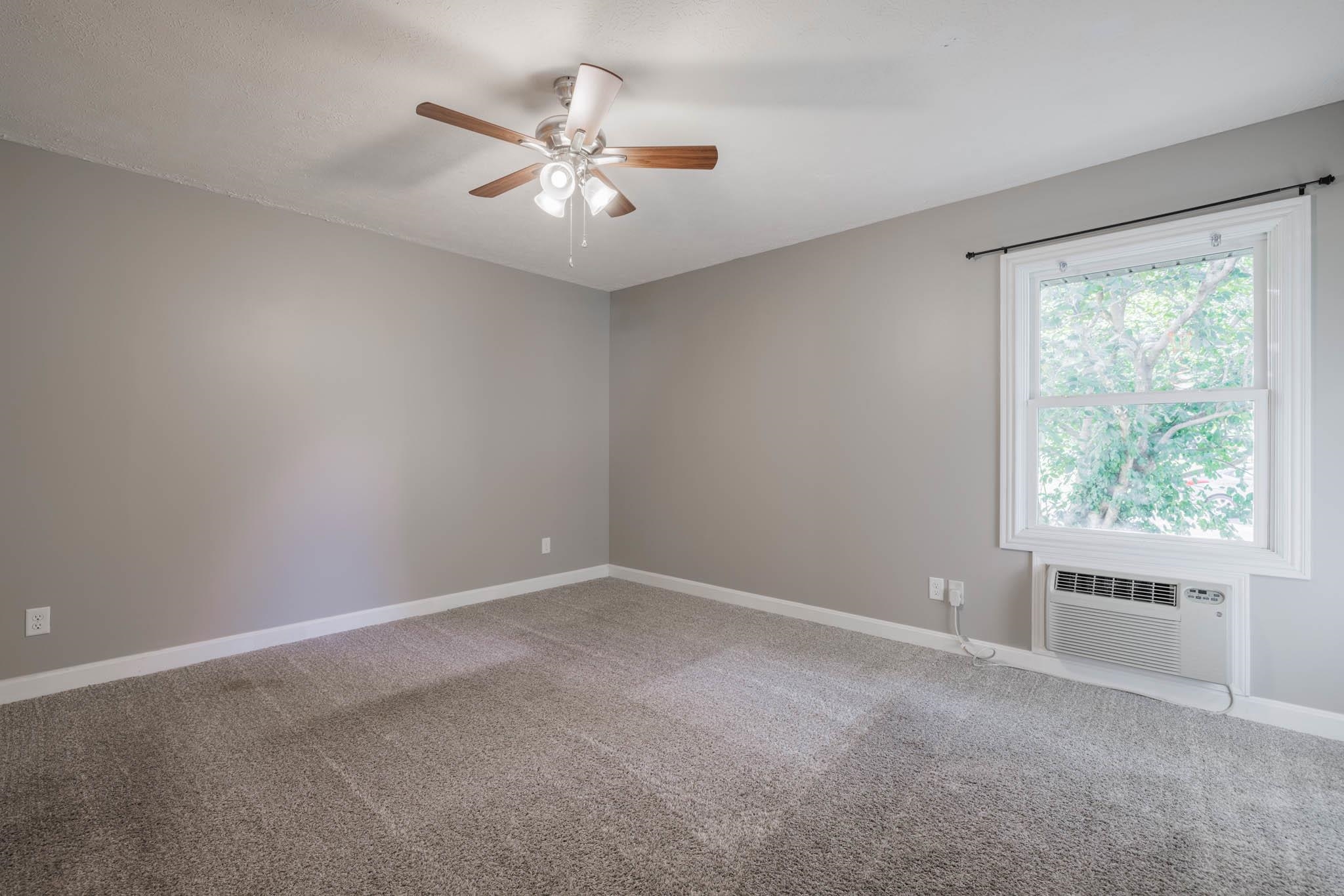 4639 Springlane Drive, Owensboro, Kentucky 42303, 4 Bedrooms Bedrooms, ,2 BathroomsBathrooms,Single Family Residence,For Sale,Springlane Drive,90871
