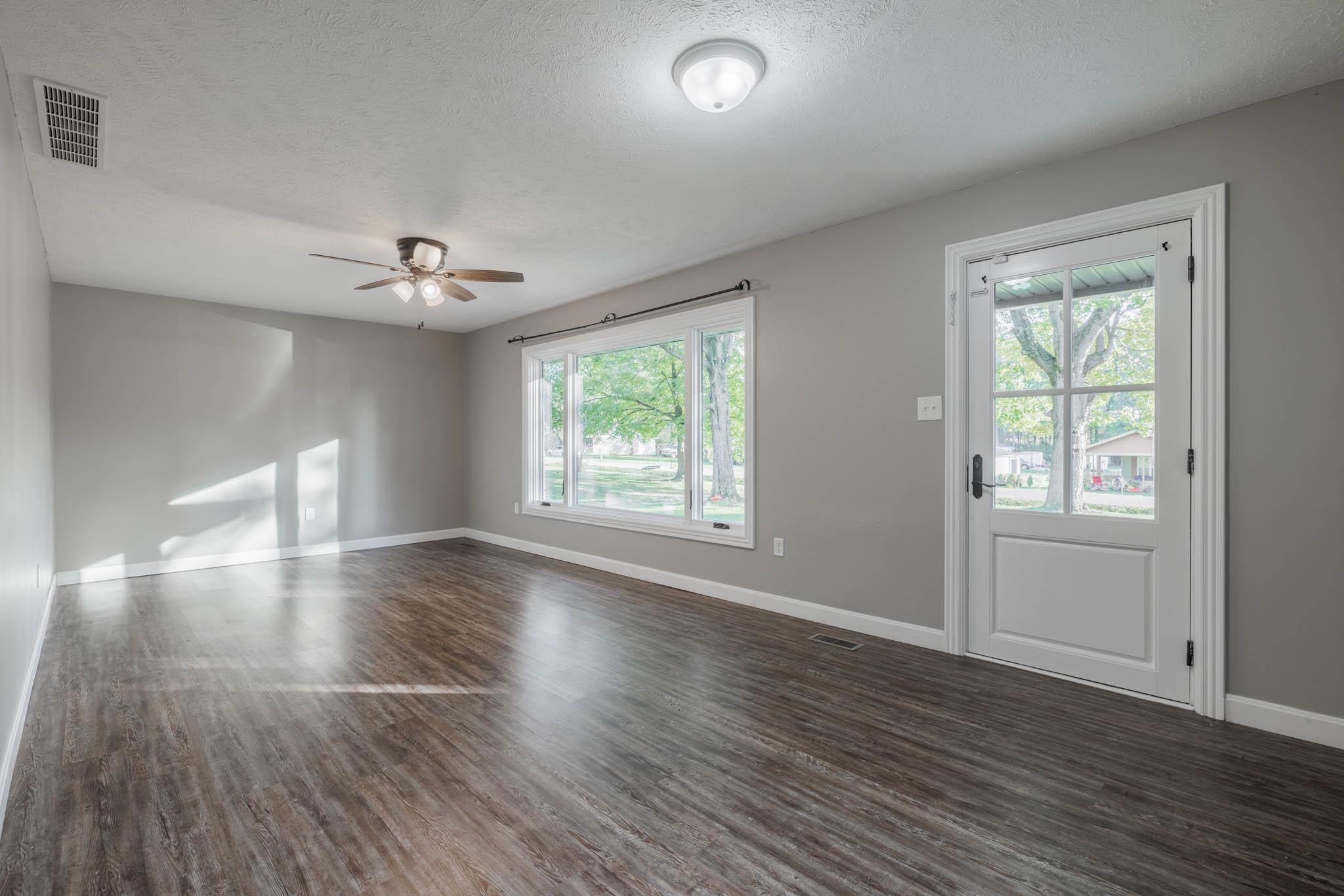 4639 Springlane Drive, Owensboro, Kentucky 42303, 4 Bedrooms Bedrooms, ,2 BathroomsBathrooms,Single Family Residence,For Sale,Springlane Drive,90871