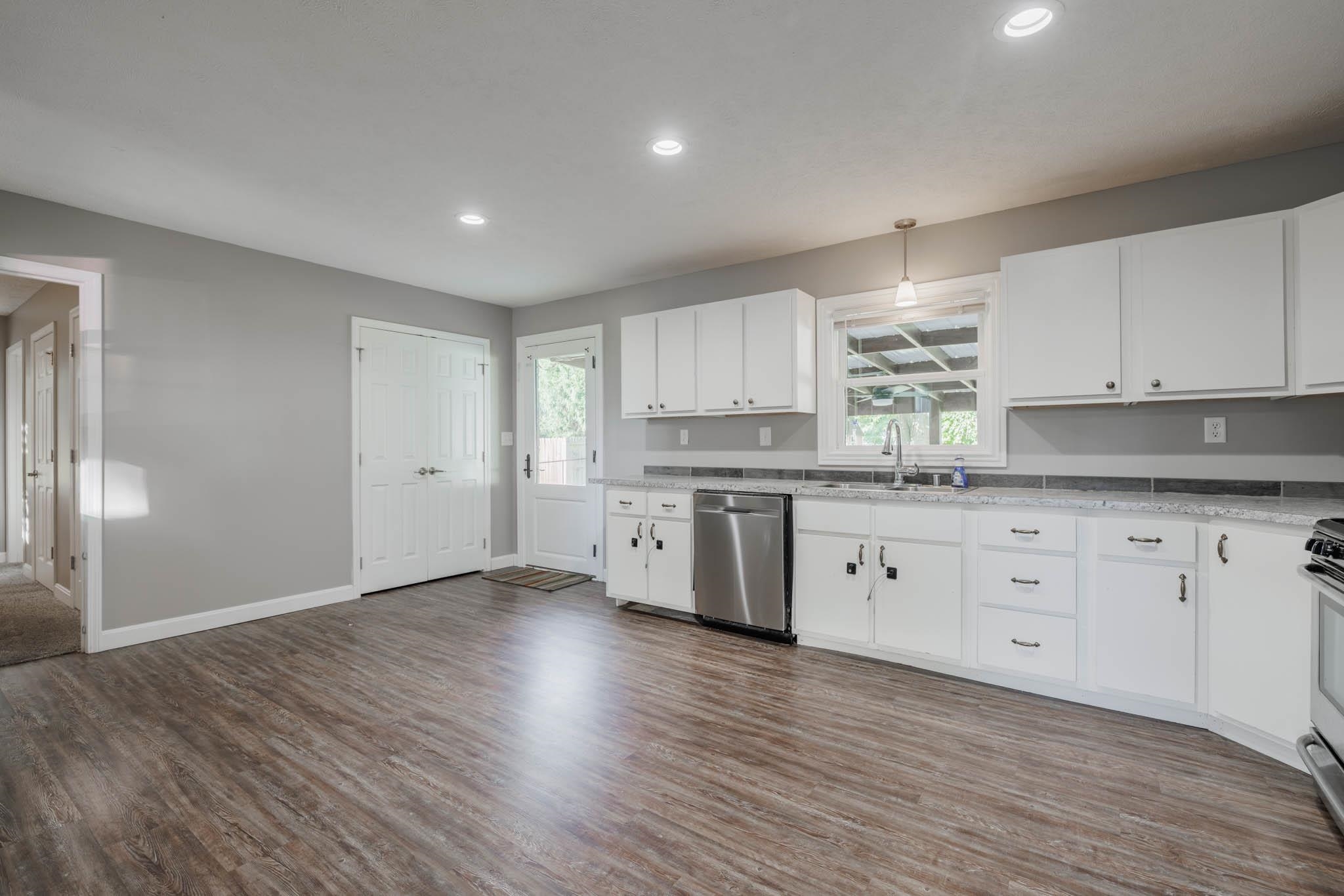 4639 Springlane Drive, Owensboro, Kentucky 42303, 4 Bedrooms Bedrooms, ,2 BathroomsBathrooms,Single Family Residence,For Sale,Springlane Drive,90871