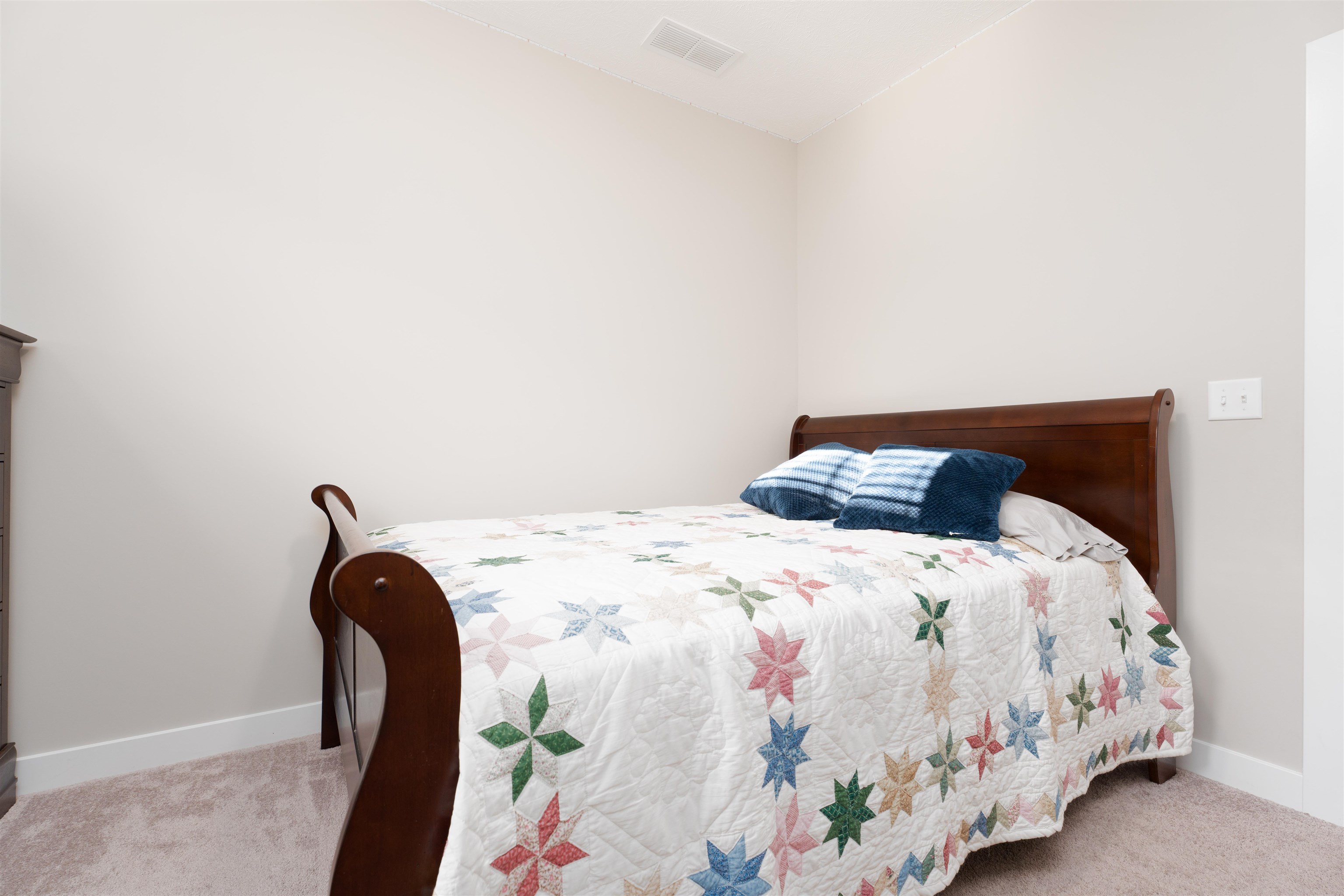 2285 Ottawa Dr, Owensboro, Kentucky 42301, 4 Bedrooms Bedrooms, ,2 BathroomsBathrooms,Single Family Residence,For Sale,Ottawa Dr,90873