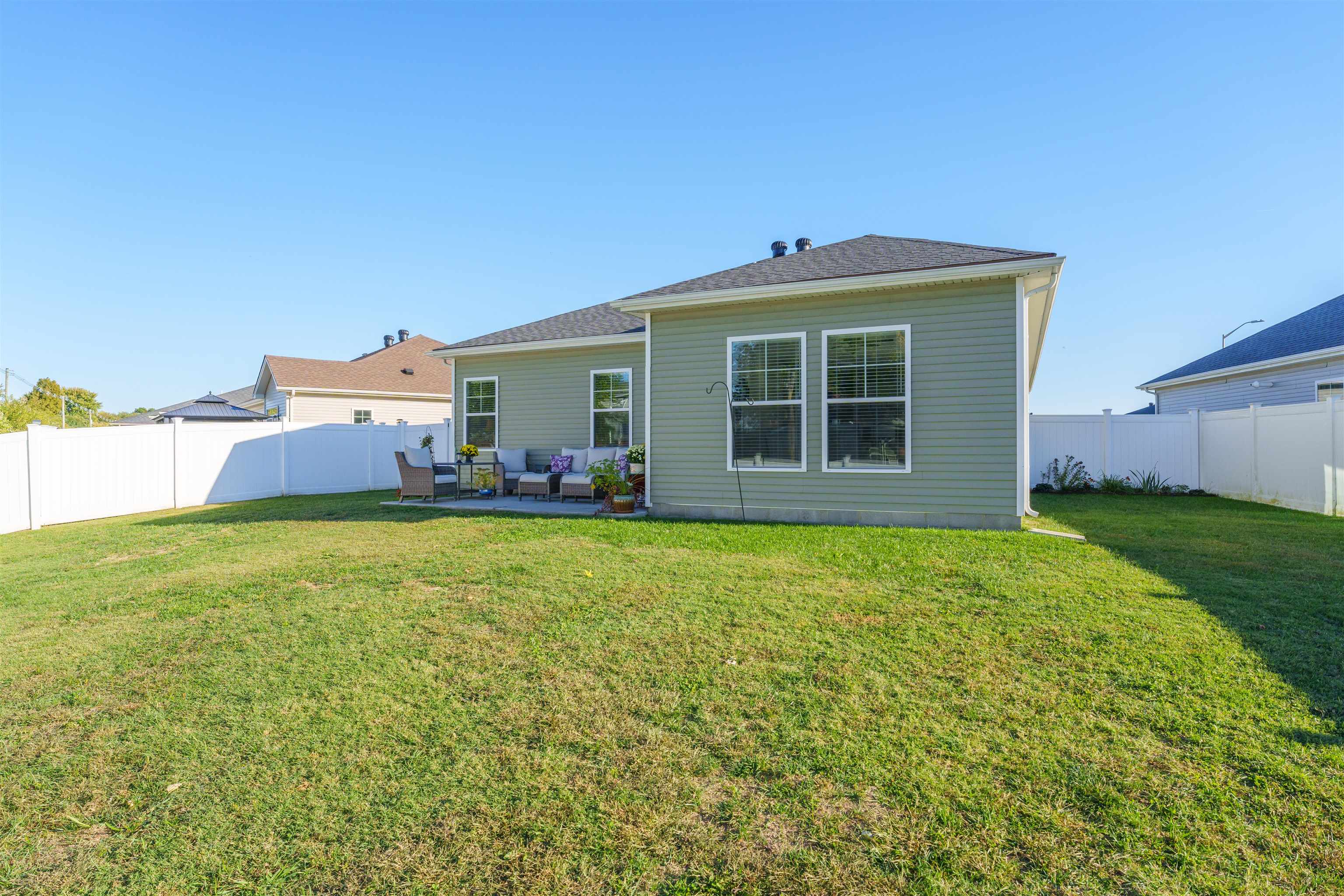 2285 Ottawa Dr, Owensboro, Kentucky 42301, 4 Bedrooms Bedrooms, ,2 BathroomsBathrooms,Single Family Residence,For Sale,Ottawa Dr,90873