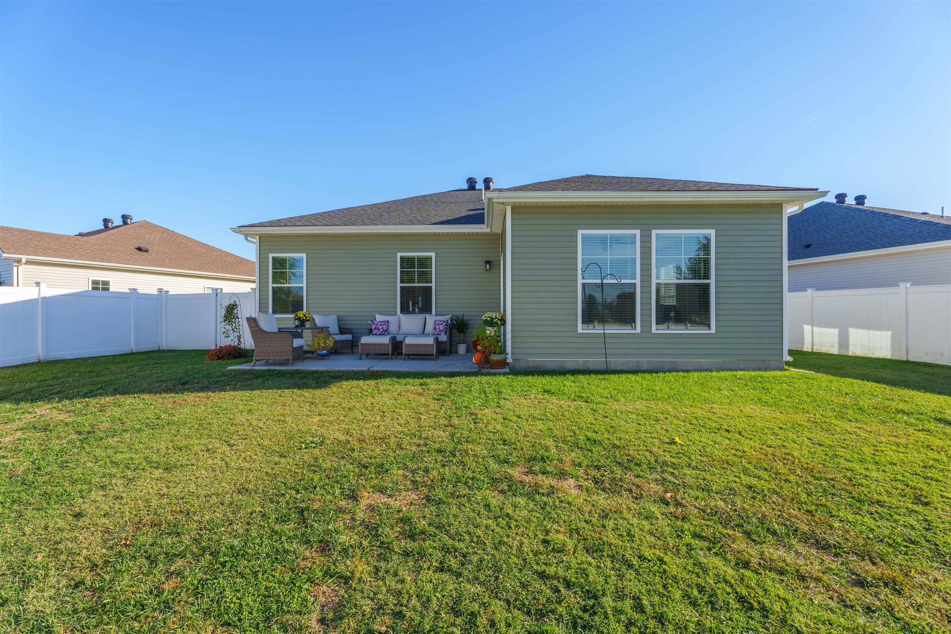 2285 Ottawa Dr, Owensboro, Kentucky 42301, 4 Bedrooms Bedrooms, ,2 BathroomsBathrooms,Single Family Residence,For Sale,Ottawa Dr,90873