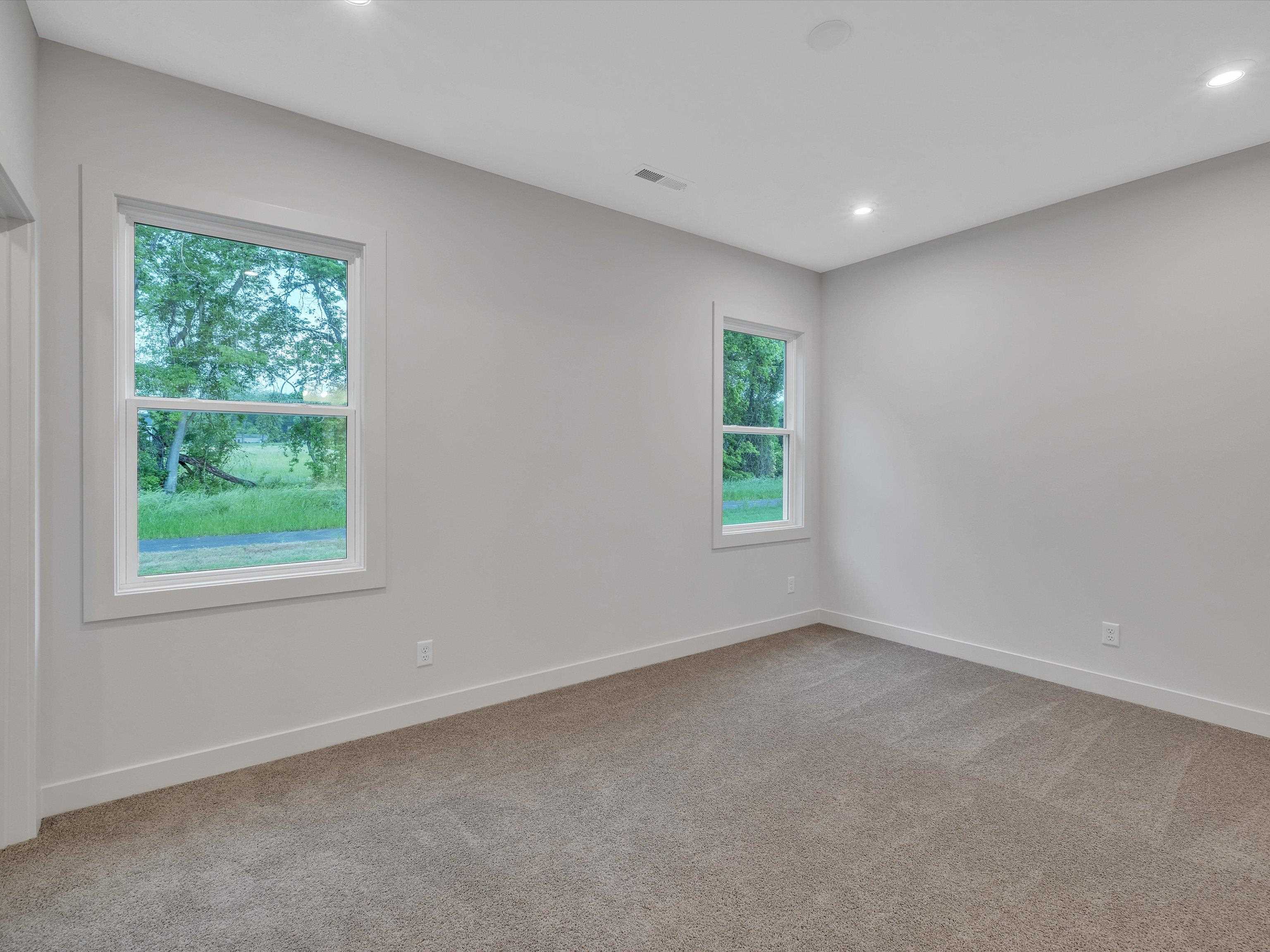 690 Alabaster Lane, Owensboro, Kentucky 42301, 3 Bedrooms Bedrooms, ,2 BathroomsBathrooms,Single Family Residence,For Sale,Alabaster Lane,90876