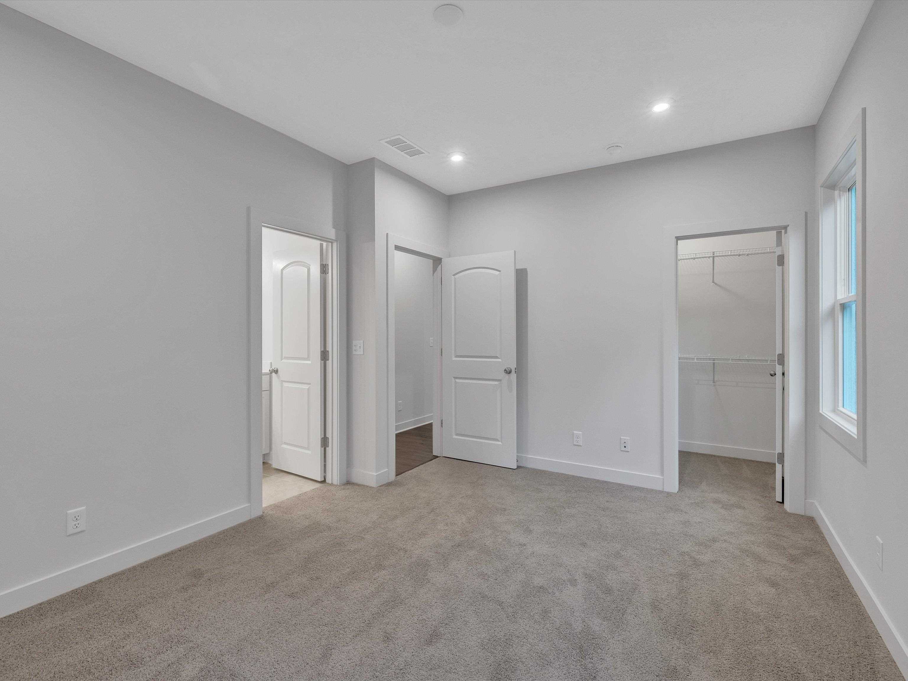 690 Alabaster Lane, Owensboro, Kentucky 42301, 3 Bedrooms Bedrooms, ,2 BathroomsBathrooms,Single Family Residence,For Sale,Alabaster Lane,90876