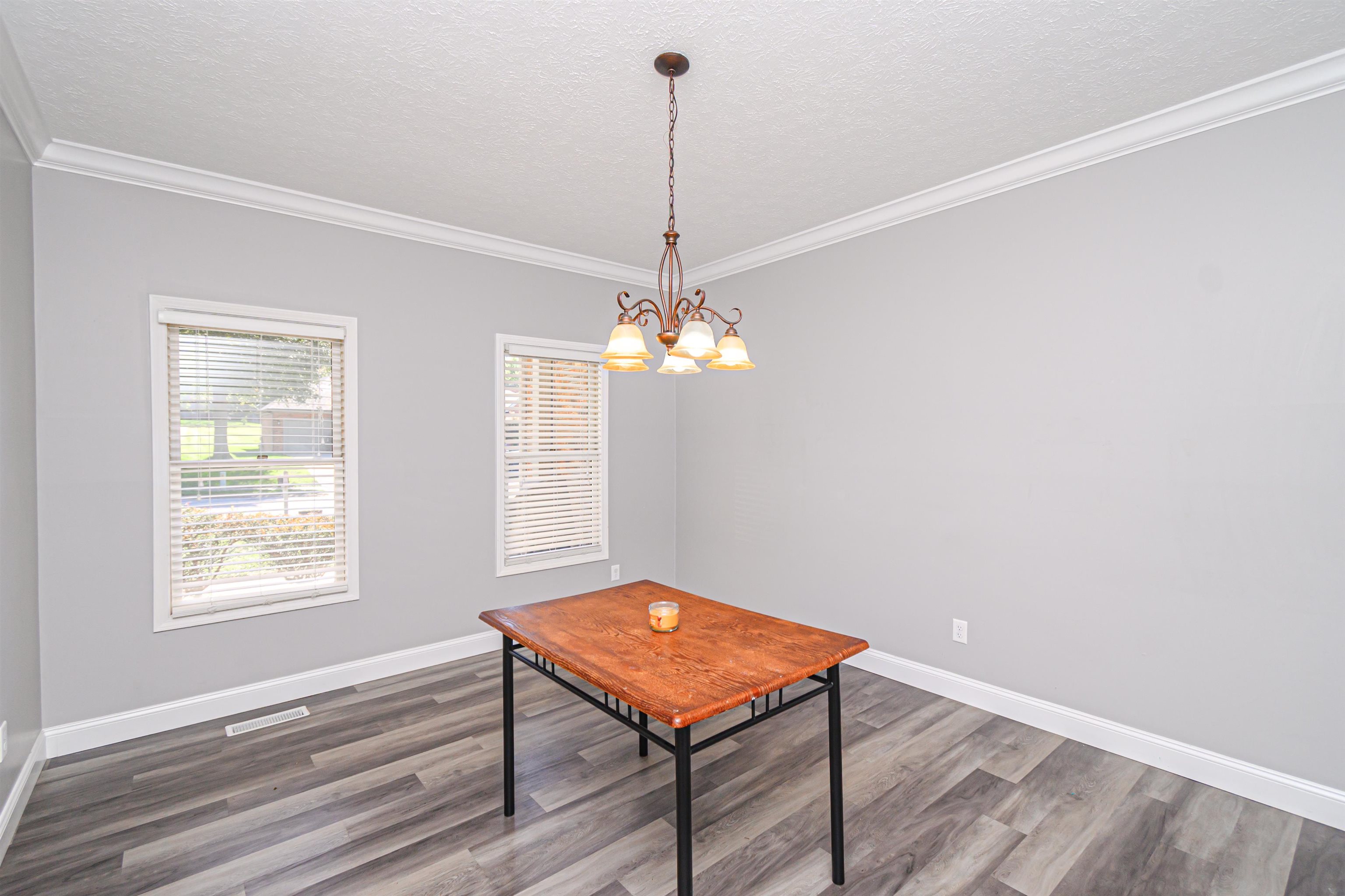 3710 Wood Trace, Owensboro, Kentucky 42303, 4 Bedrooms Bedrooms, ,2 BathroomsBathrooms,Single Family Residence,For Sale,Wood Trace,90886