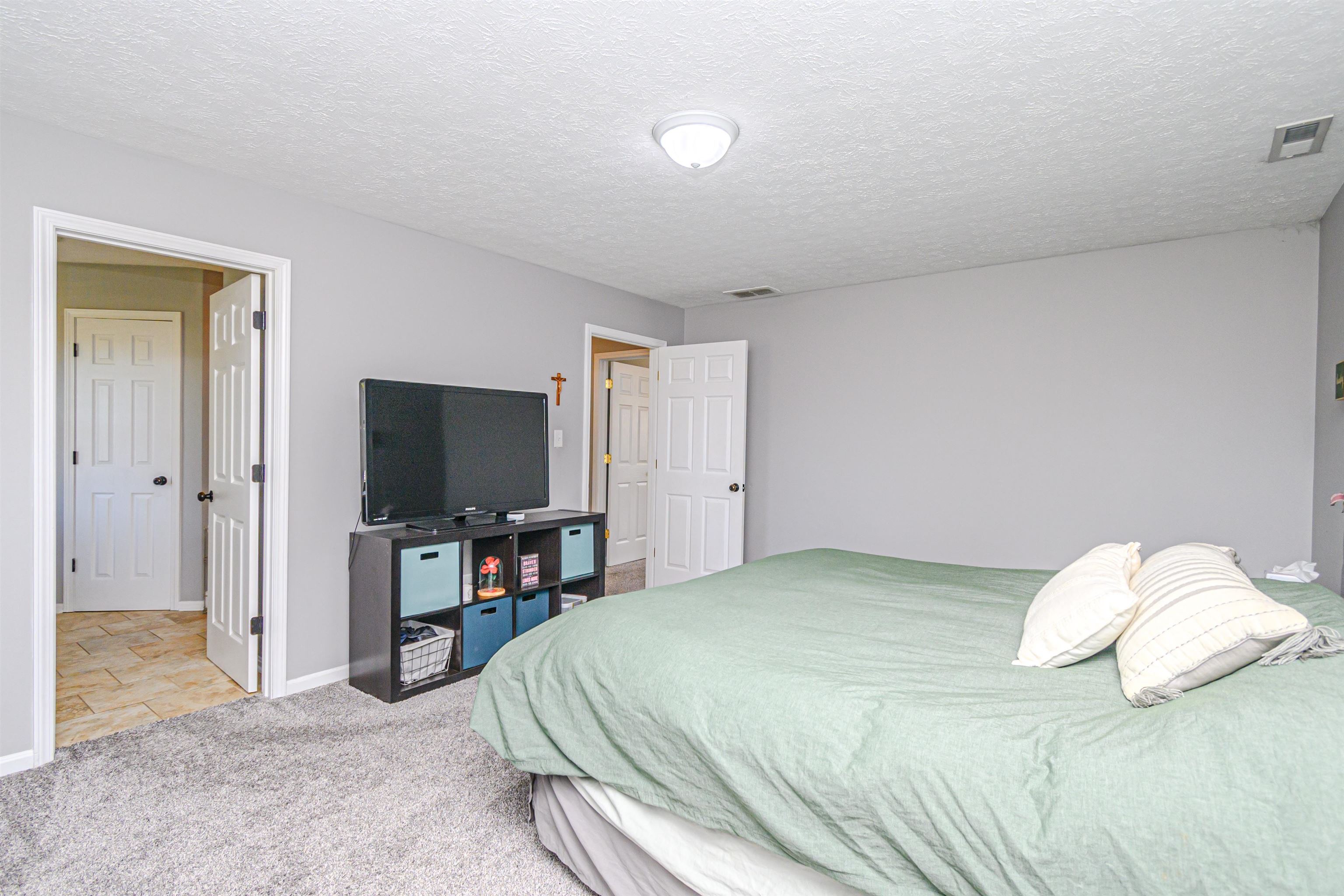 3710 Wood Trace, Owensboro, Kentucky 42303, 4 Bedrooms Bedrooms, ,2 BathroomsBathrooms,Single Family Residence,For Sale,Wood Trace,90886