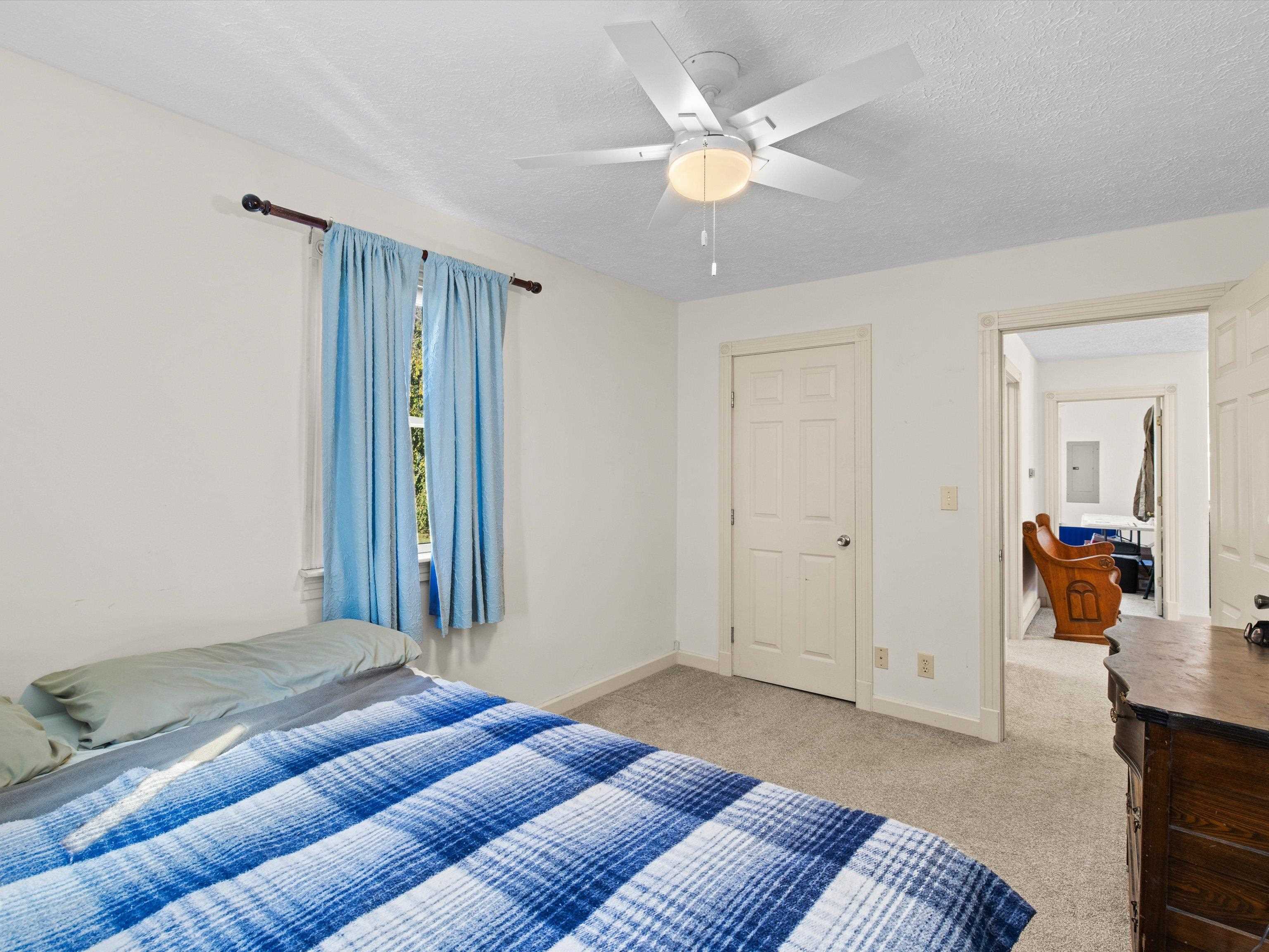 2004 Poplar Ave., Henderson, Kentucky 42420, 2 Bedrooms Bedrooms, ,1 BathroomBathrooms,Single Family Residence,For Sale,Poplar Ave.,90897