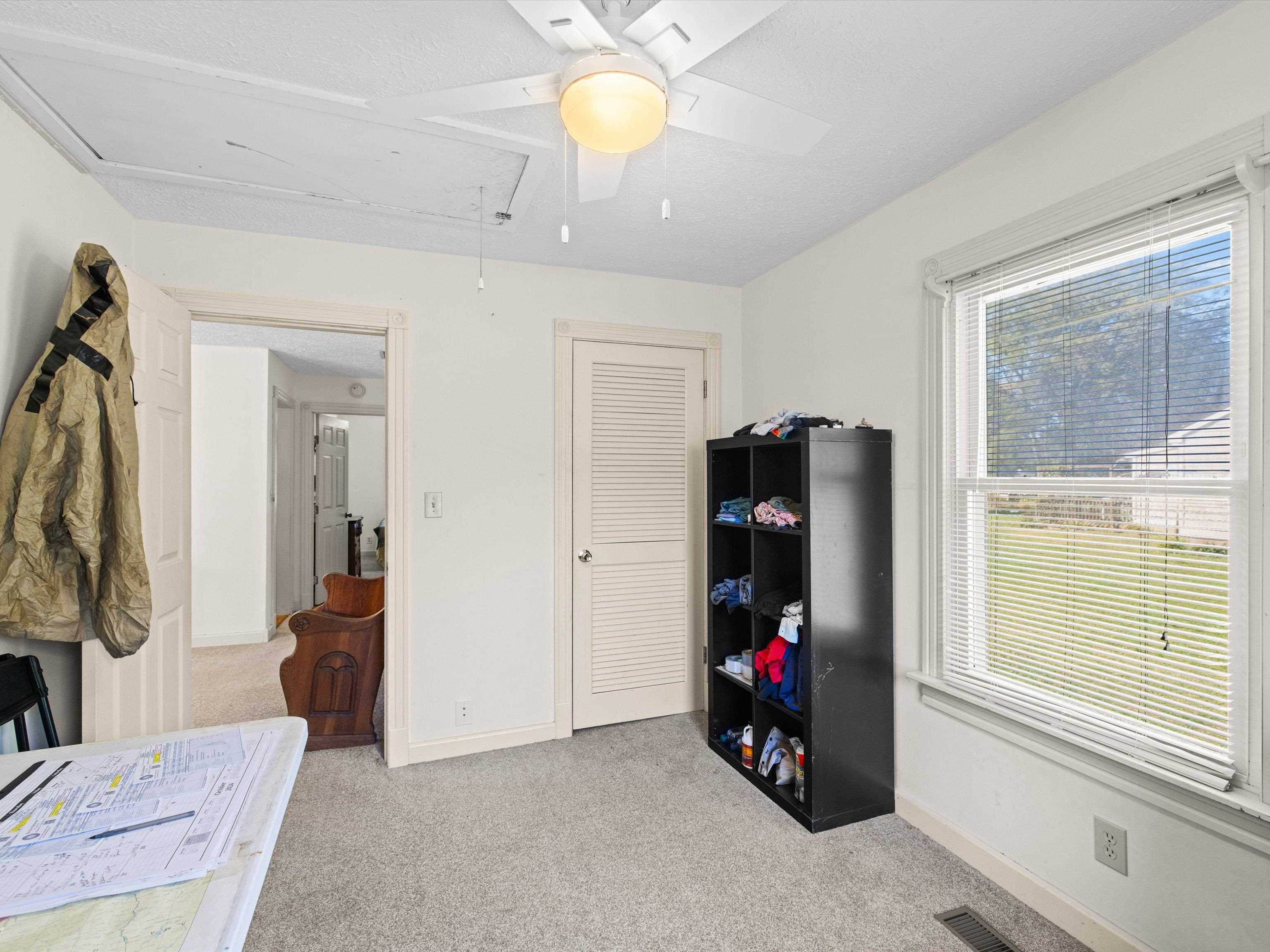 2004 Poplar Ave., Henderson, Kentucky 42420, 2 Bedrooms Bedrooms, ,1 BathroomBathrooms,Single Family Residence,For Sale,Poplar Ave.,90897