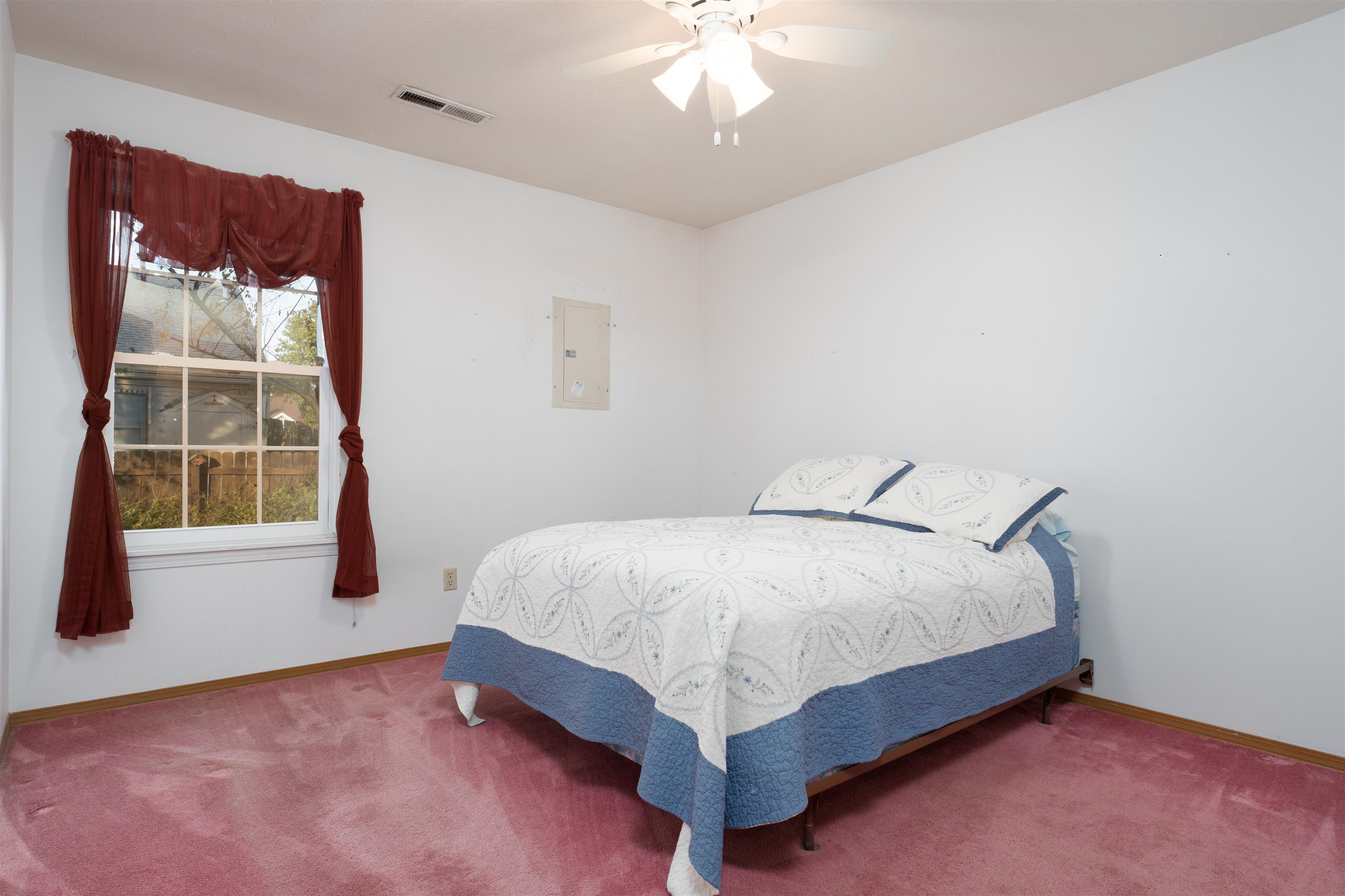2513 Elder Drive, Owensboro, Kentucky 42301, 3 Bedrooms Bedrooms, ,2 BathroomsBathrooms,Single Family Residence,For Sale,Elder Drive,90907