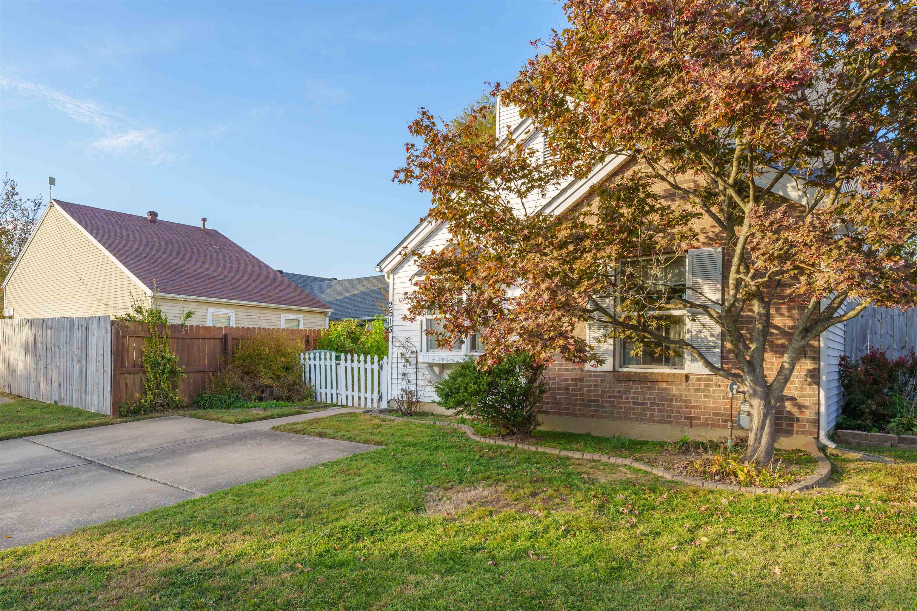2513 Elder Drive, Owensboro, Kentucky 42301, 3 Bedrooms Bedrooms, ,2 BathroomsBathrooms,Single Family Residence,For Sale,Elder Drive,90907