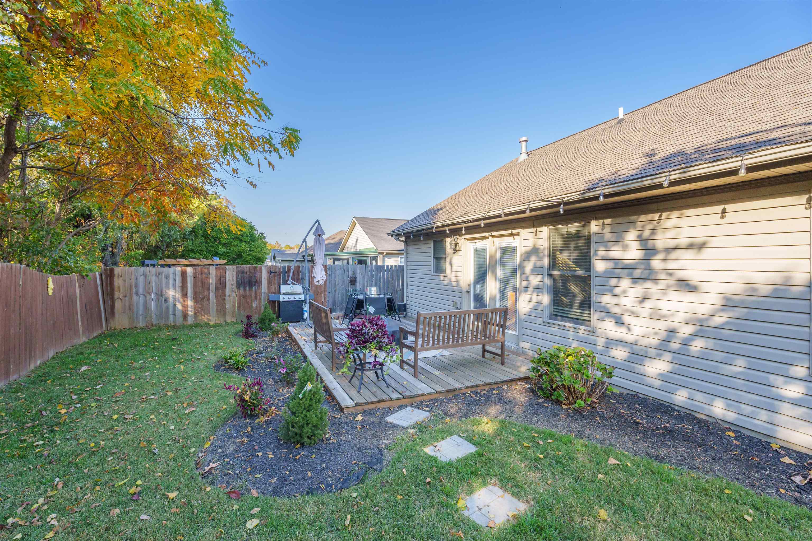 102 Goldfinch Drive, Owensboro, Kentucky 42301, 3 Bedrooms Bedrooms, ,2 BathroomsBathrooms,Single Family Residence,For Sale,Goldfinch Drive,90910