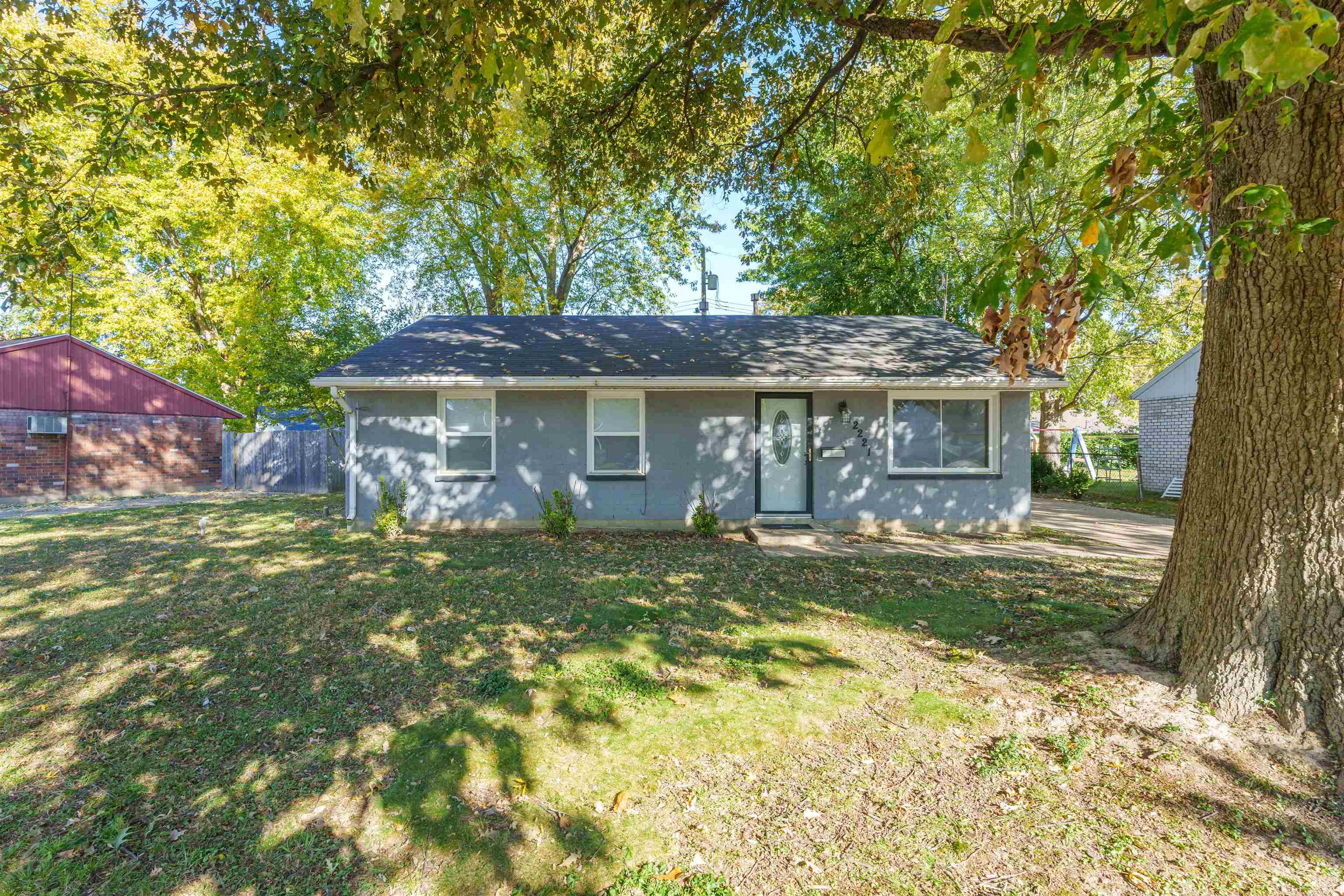 2221 Biscayne Dr, Owensboro, Kentucky 42301, 3 Bedrooms Bedrooms, ,1 BathroomBathrooms,Single Family Residence,For Sale,Biscayne Dr,90917
