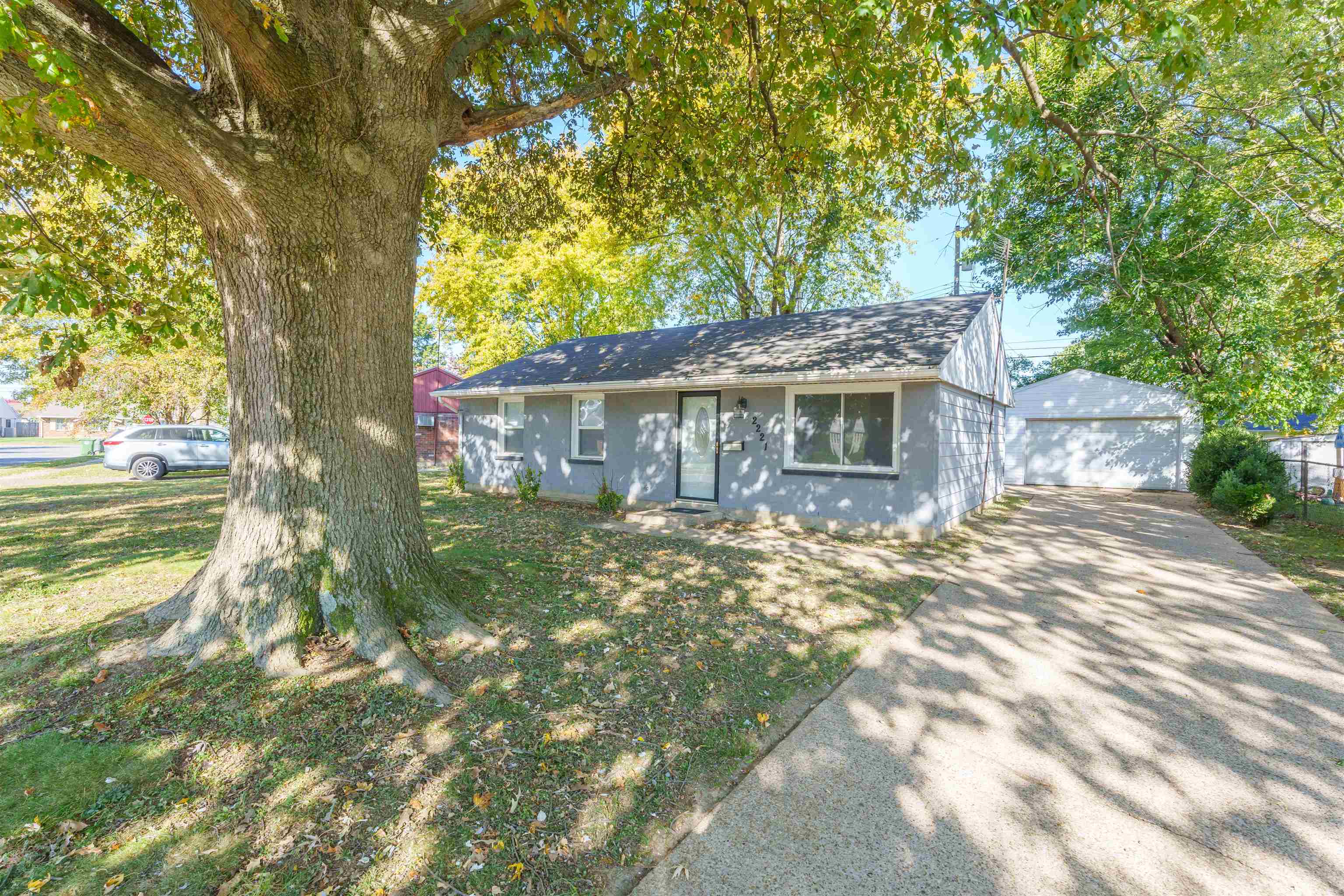 2221 Biscayne Dr, Owensboro, Kentucky 42301, 3 Bedrooms Bedrooms, ,1 BathroomBathrooms,Single Family Residence,For Sale,Biscayne Dr,90917