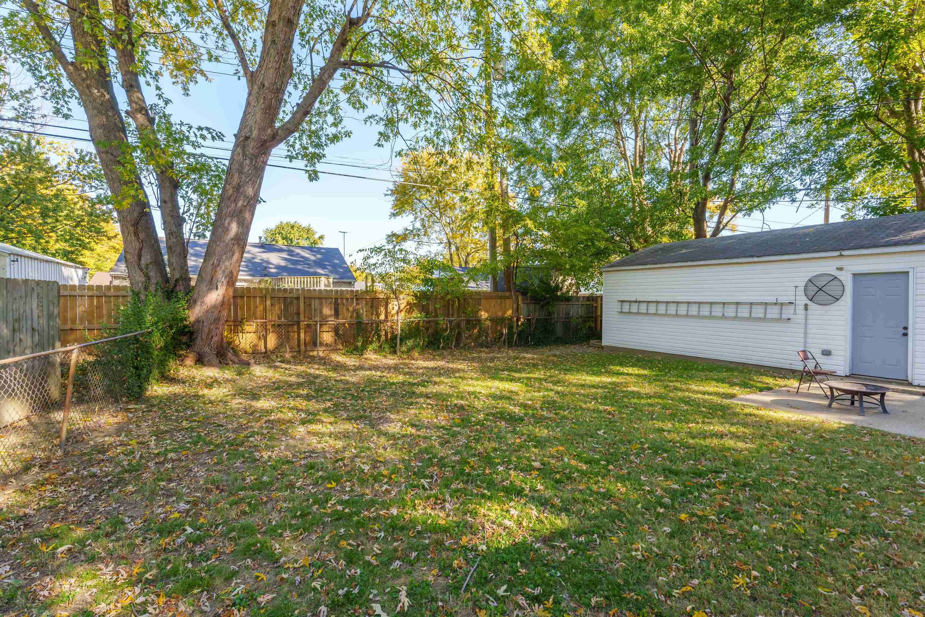 2221 Biscayne Dr, Owensboro, Kentucky 42301, 3 Bedrooms Bedrooms, ,1 BathroomBathrooms,Single Family Residence,For Sale,Biscayne Dr,90917