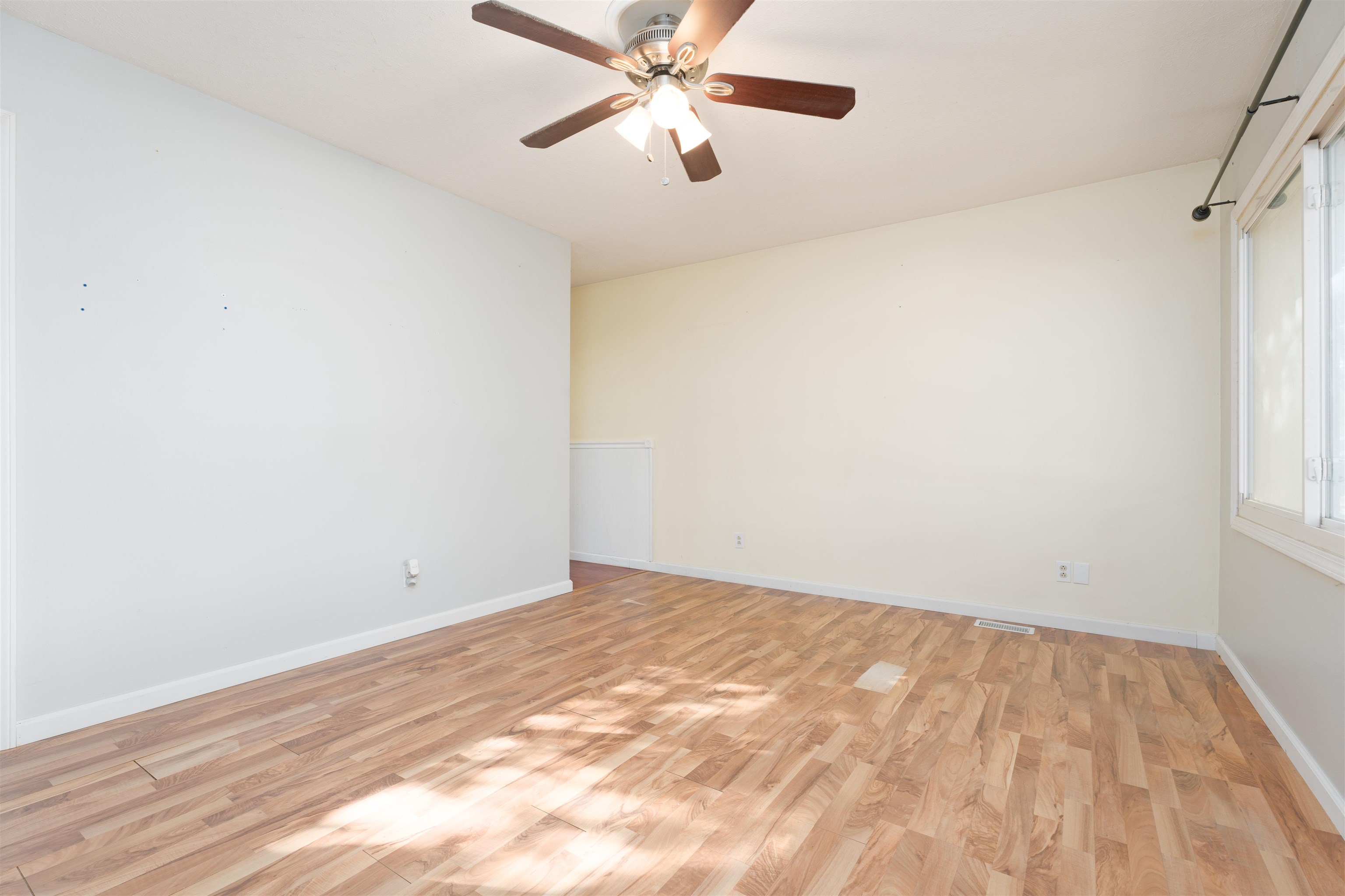 2221 Biscayne Dr, Owensboro, Kentucky 42301, 3 Bedrooms Bedrooms, ,1 BathroomBathrooms,Single Family Residence,For Sale,Biscayne Dr,90917
