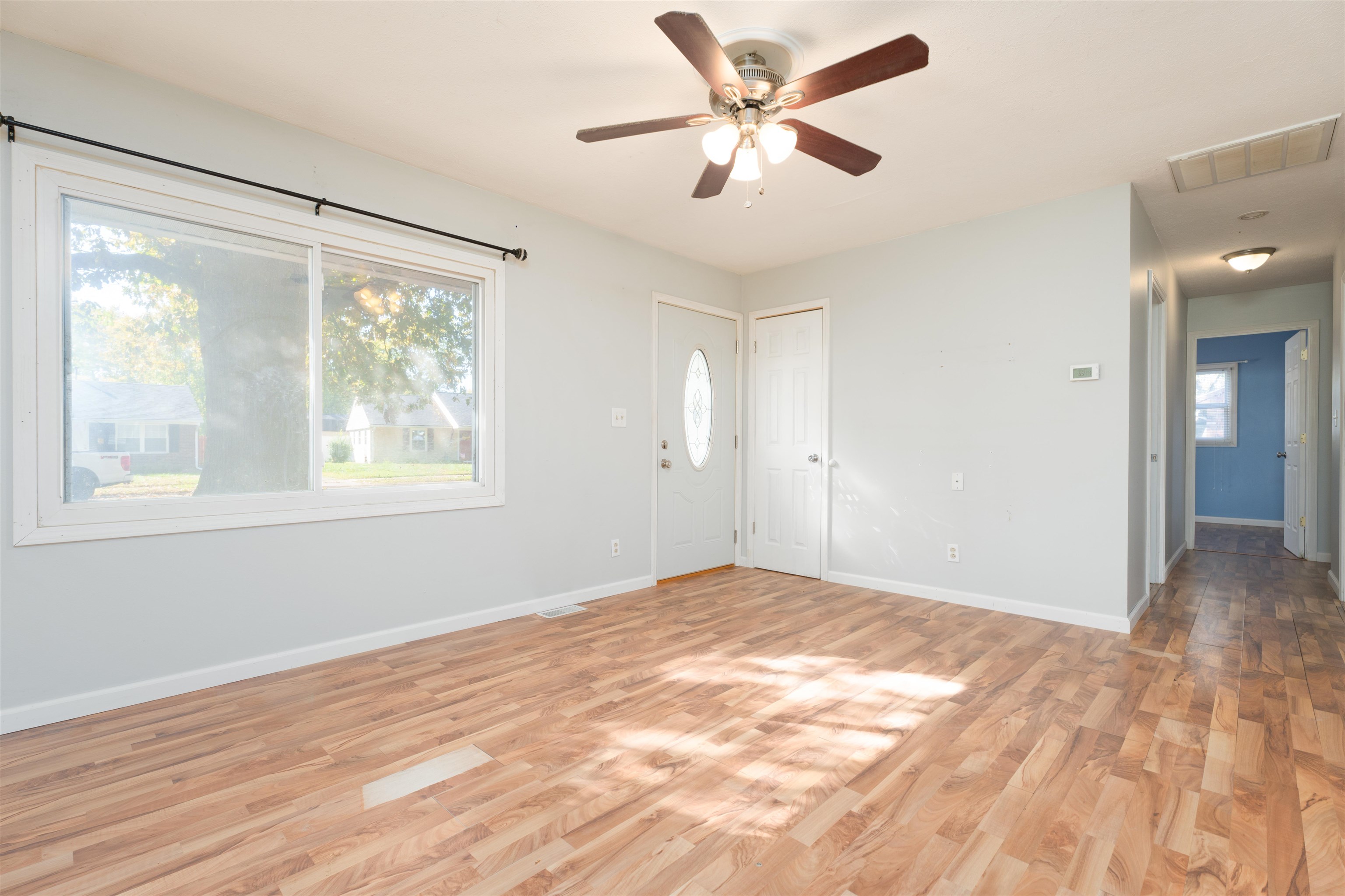 2221 Biscayne Dr, Owensboro, Kentucky 42301, 3 Bedrooms Bedrooms, ,1 BathroomBathrooms,Single Family Residence,For Sale,Biscayne Dr,90917
