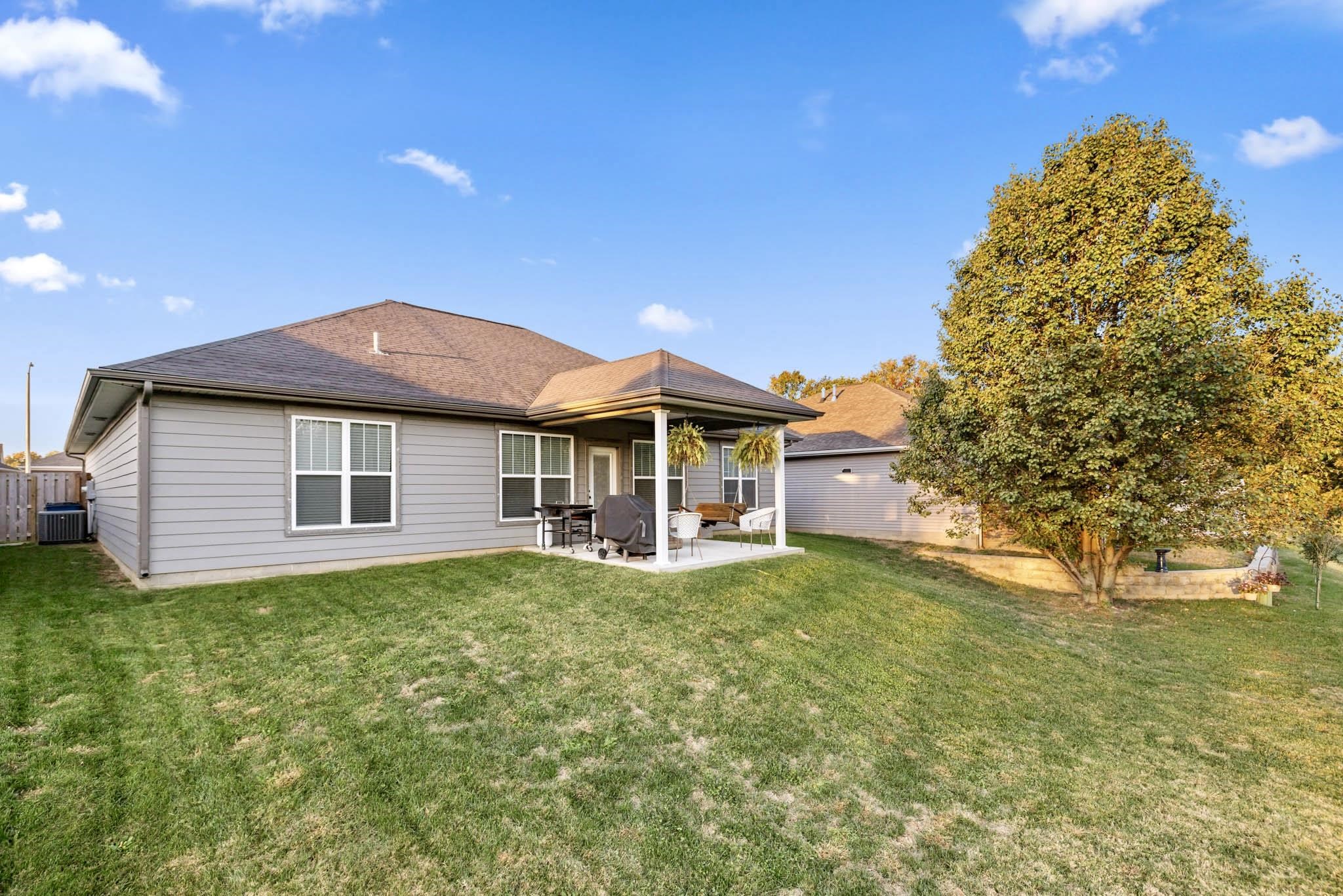 5124 Diamond Dr, Owensboro, Kentucky 42303, 3 Bedrooms Bedrooms, ,2 BathroomsBathrooms,Ranch,For Sale,Diamond Dr,90921