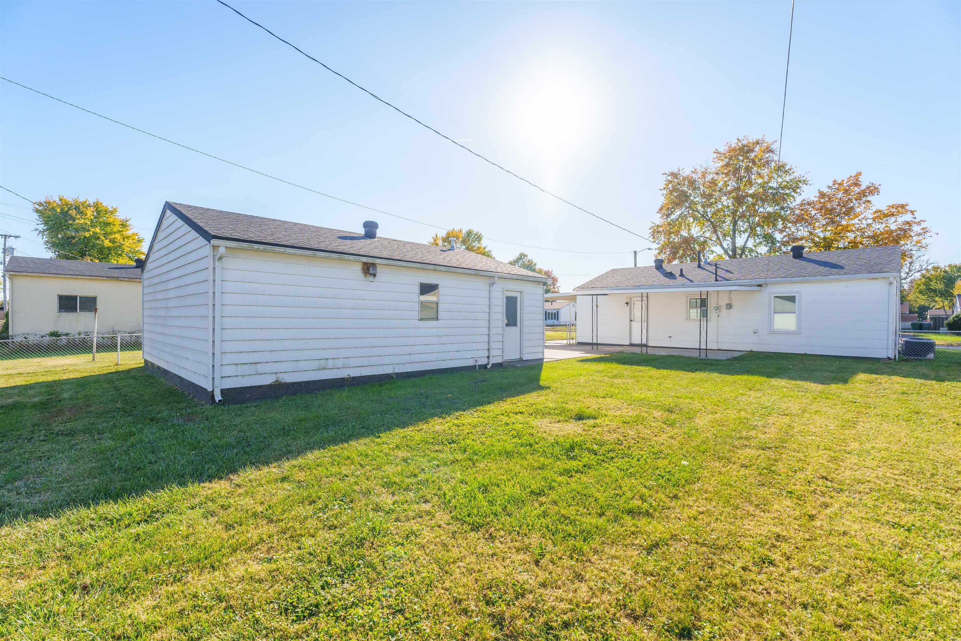 665 Greenbriar St., Owensboro, Kentucky 42301, 3 Bedrooms Bedrooms, ,1 BathroomBathrooms,Single Family Residence,For Sale,Greenbriar St.,90922