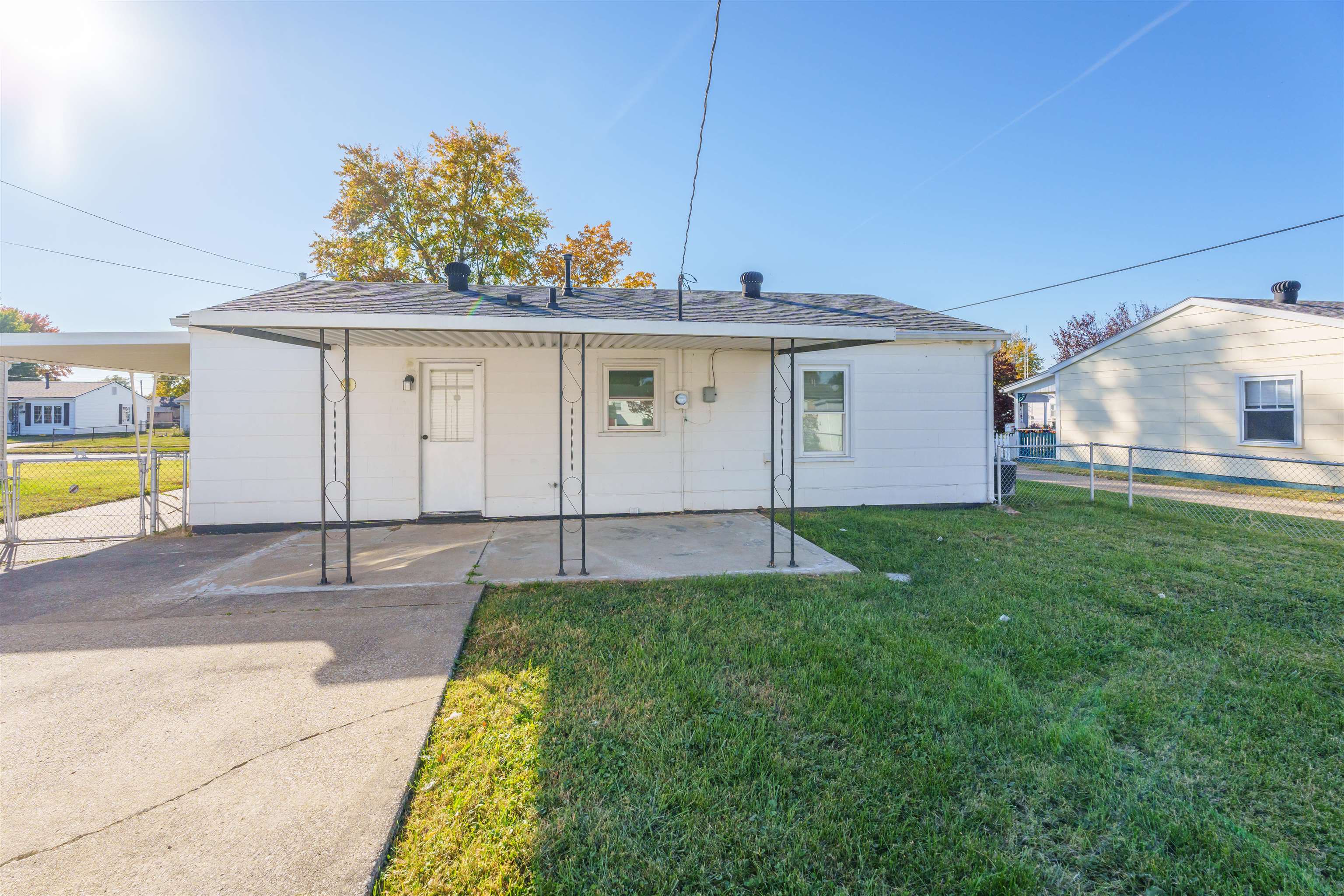 665 Greenbriar St., Owensboro, Kentucky 42301, 3 Bedrooms Bedrooms, ,1 BathroomBathrooms,Single Family Residence,For Sale,Greenbriar St.,90922