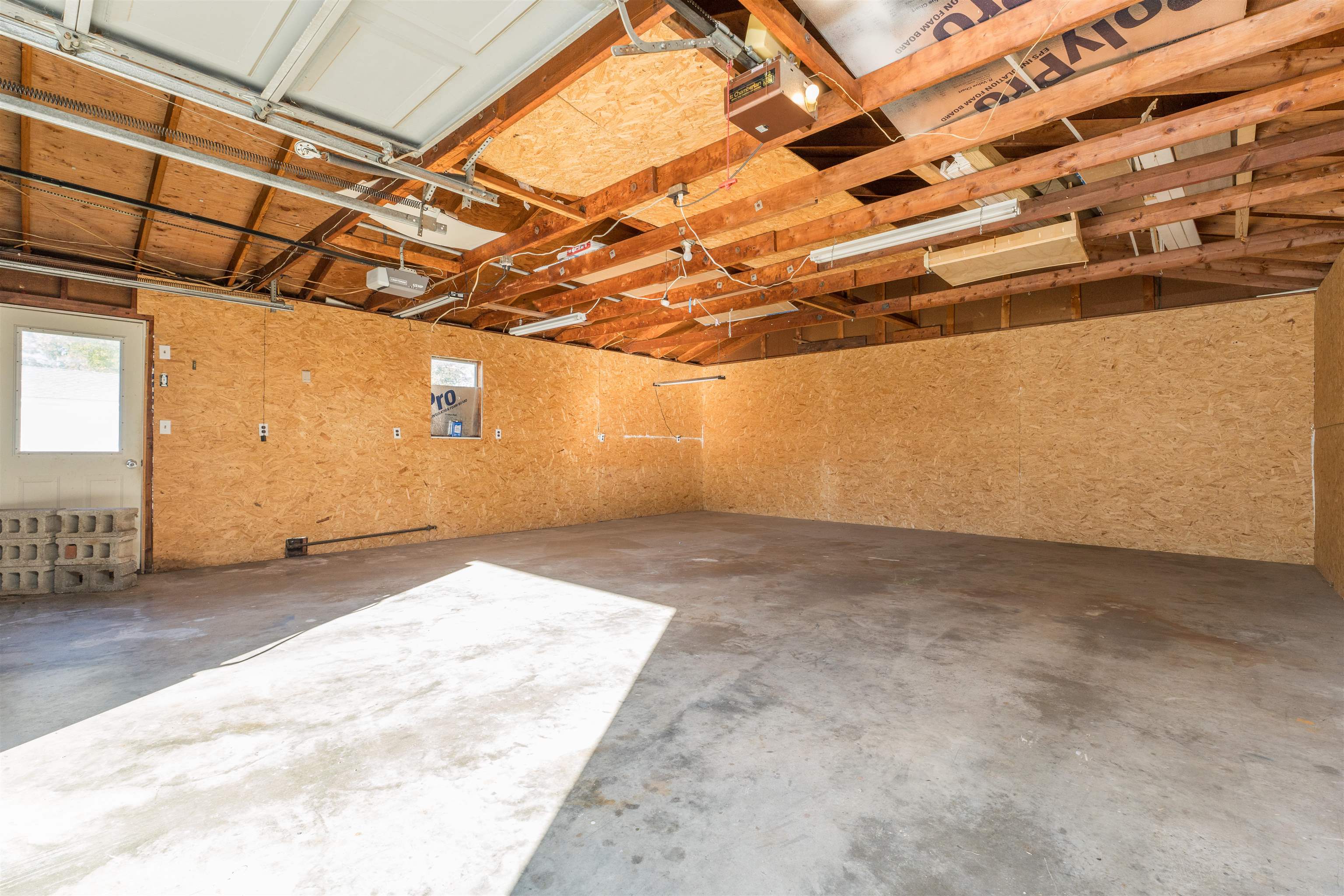 665 Greenbriar St., Owensboro, Kentucky 42301, 3 Bedrooms Bedrooms, ,1 BathroomBathrooms,Single Family Residence,For Sale,Greenbriar St.,90922