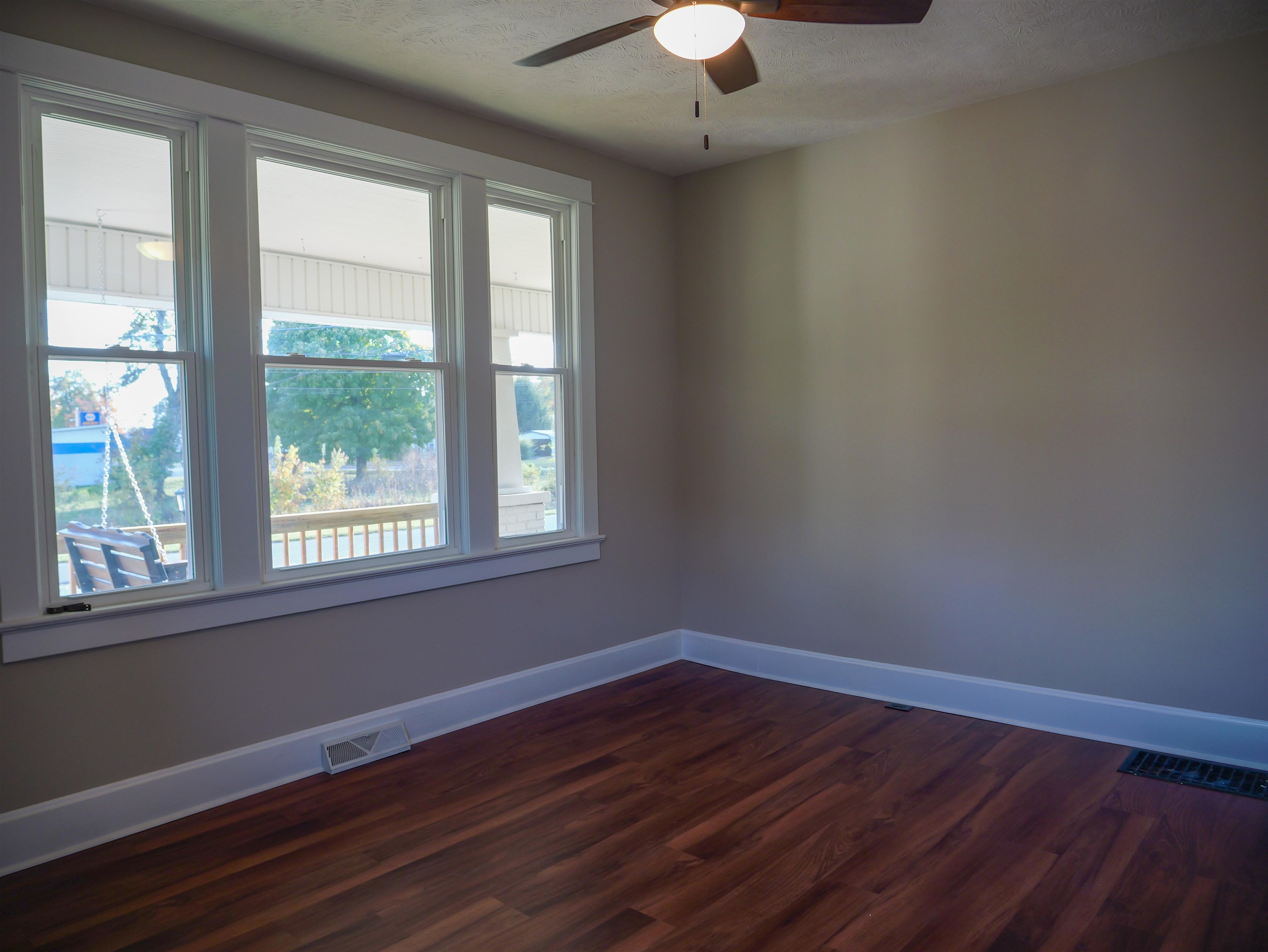 130 7th St, Calhoun, Kentucky 42327, 5 Bedrooms Bedrooms, ,2 BathroomsBathrooms,Single Family Residence,For Sale,7th St,90924