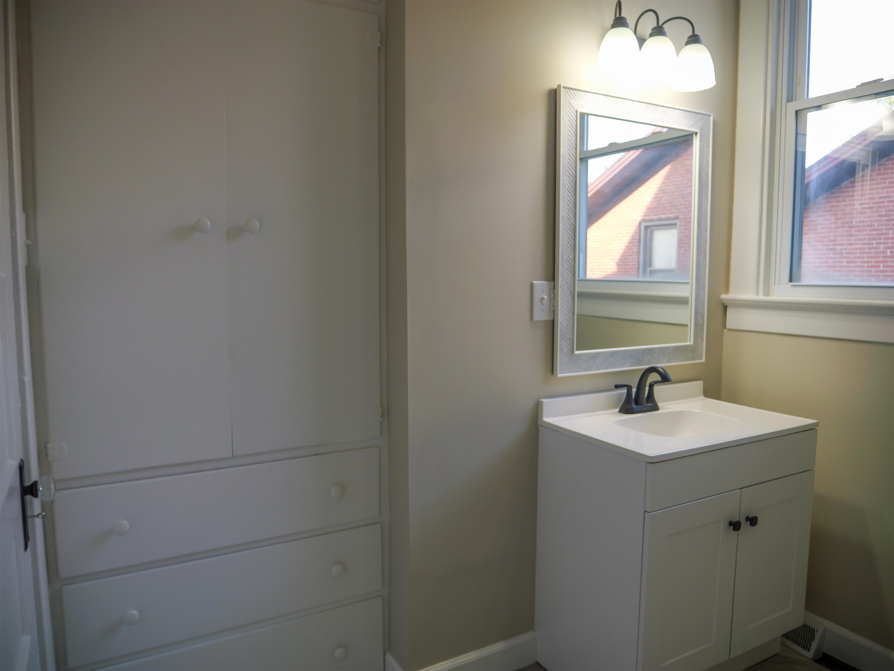 130 7th St, Calhoun, Kentucky 42327, 5 Bedrooms Bedrooms, ,2 BathroomsBathrooms,Single Family Residence,For Sale,7th St,90924