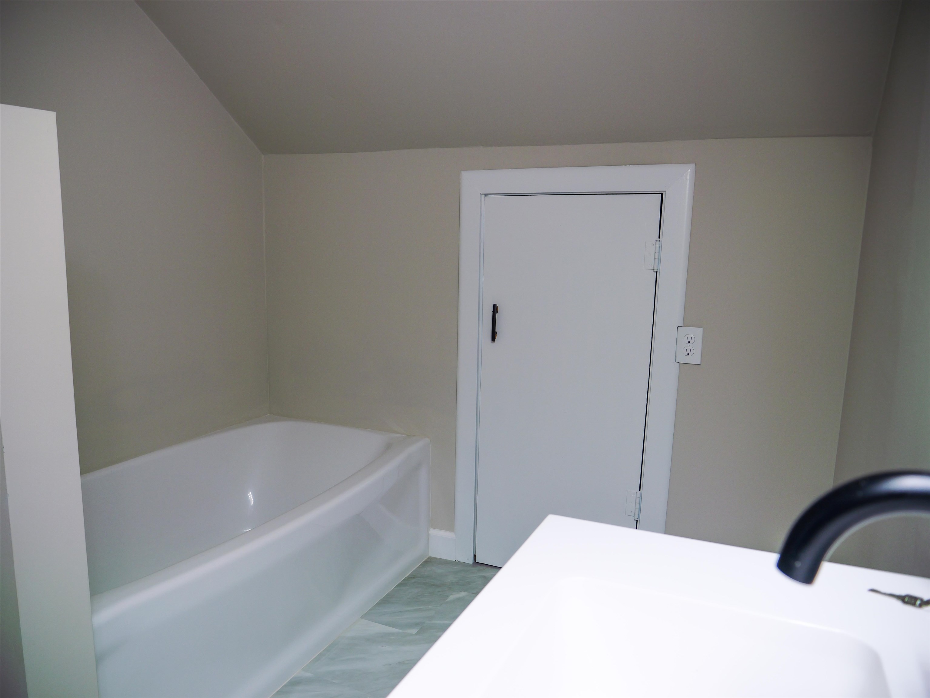 130 7th St, Calhoun, Kentucky 42327, 5 Bedrooms Bedrooms, ,2 BathroomsBathrooms,Single Family Residence,For Sale,7th St,90924