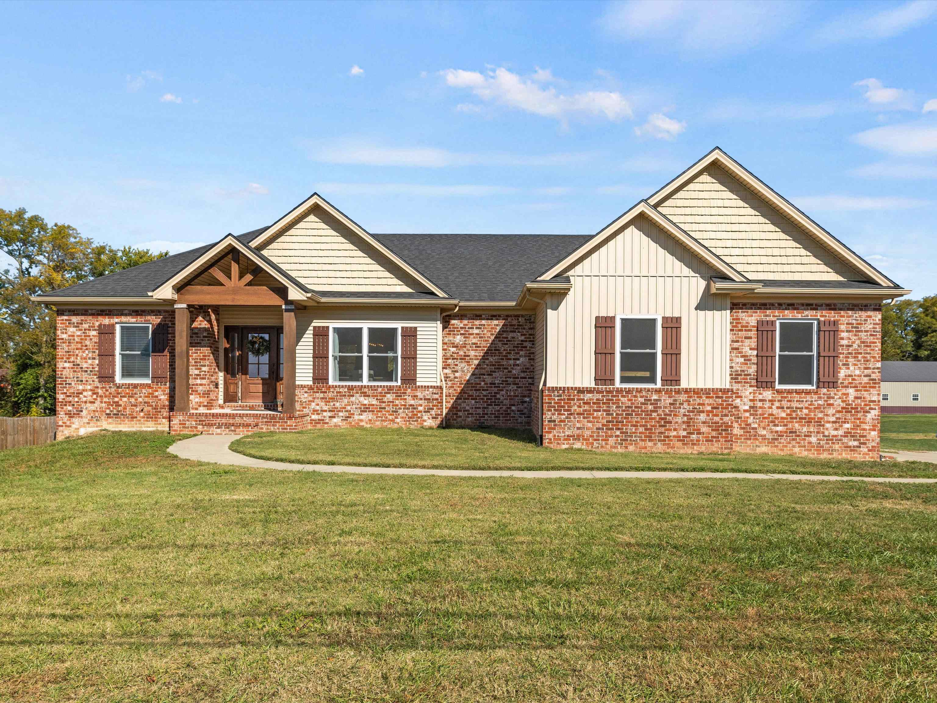 5819 Hwy 56, Owensboro, Kentucky 42301, 4 Bedrooms Bedrooms, ,3 BathroomsBathrooms,Single Family Residence,For Sale,Hwy 56,90928