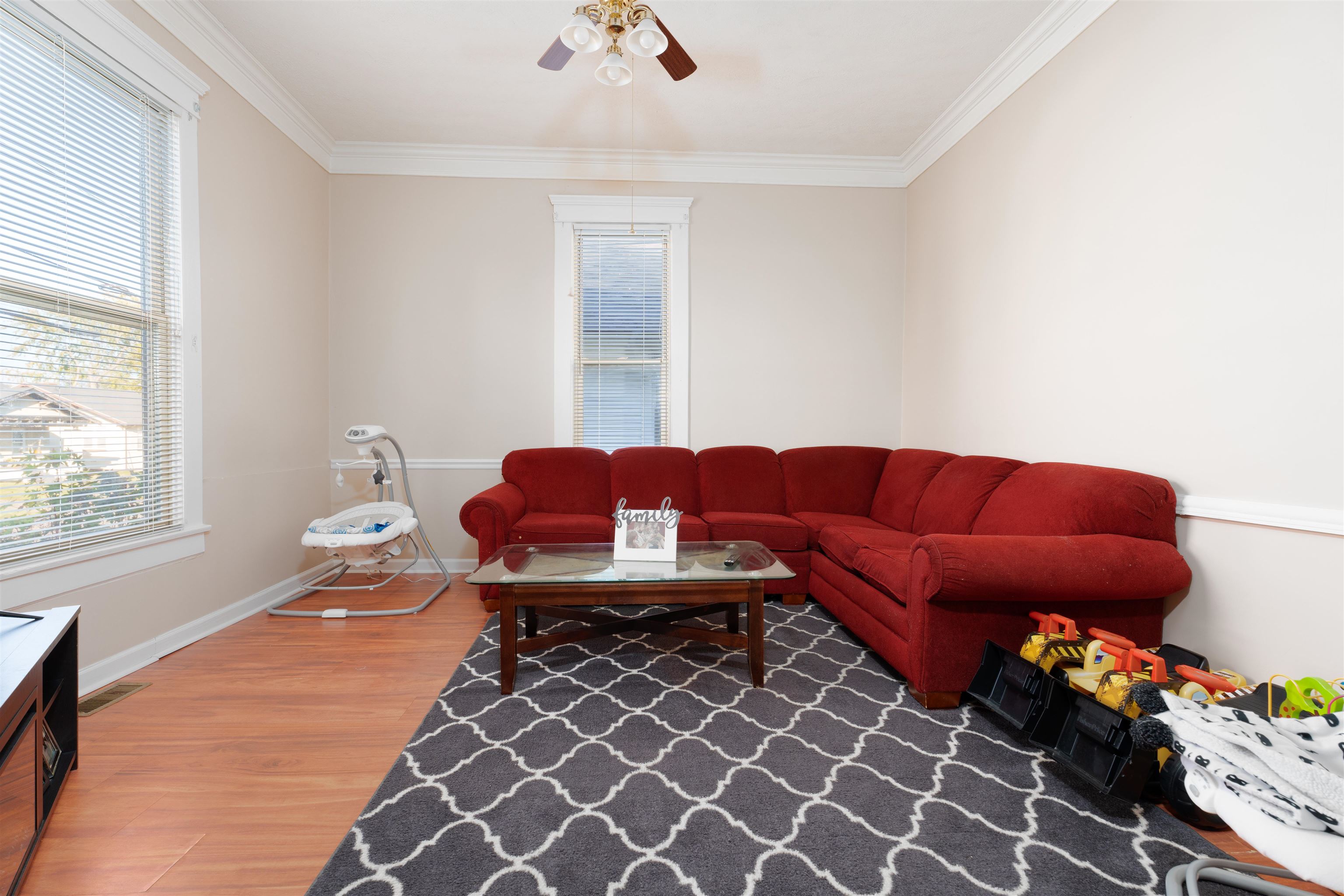 126 18th St, Owensboro, Kentucky 42303, 3 Bedrooms Bedrooms, ,1 BathroomBathrooms,Single Family Residence,For Sale,18th St,90933