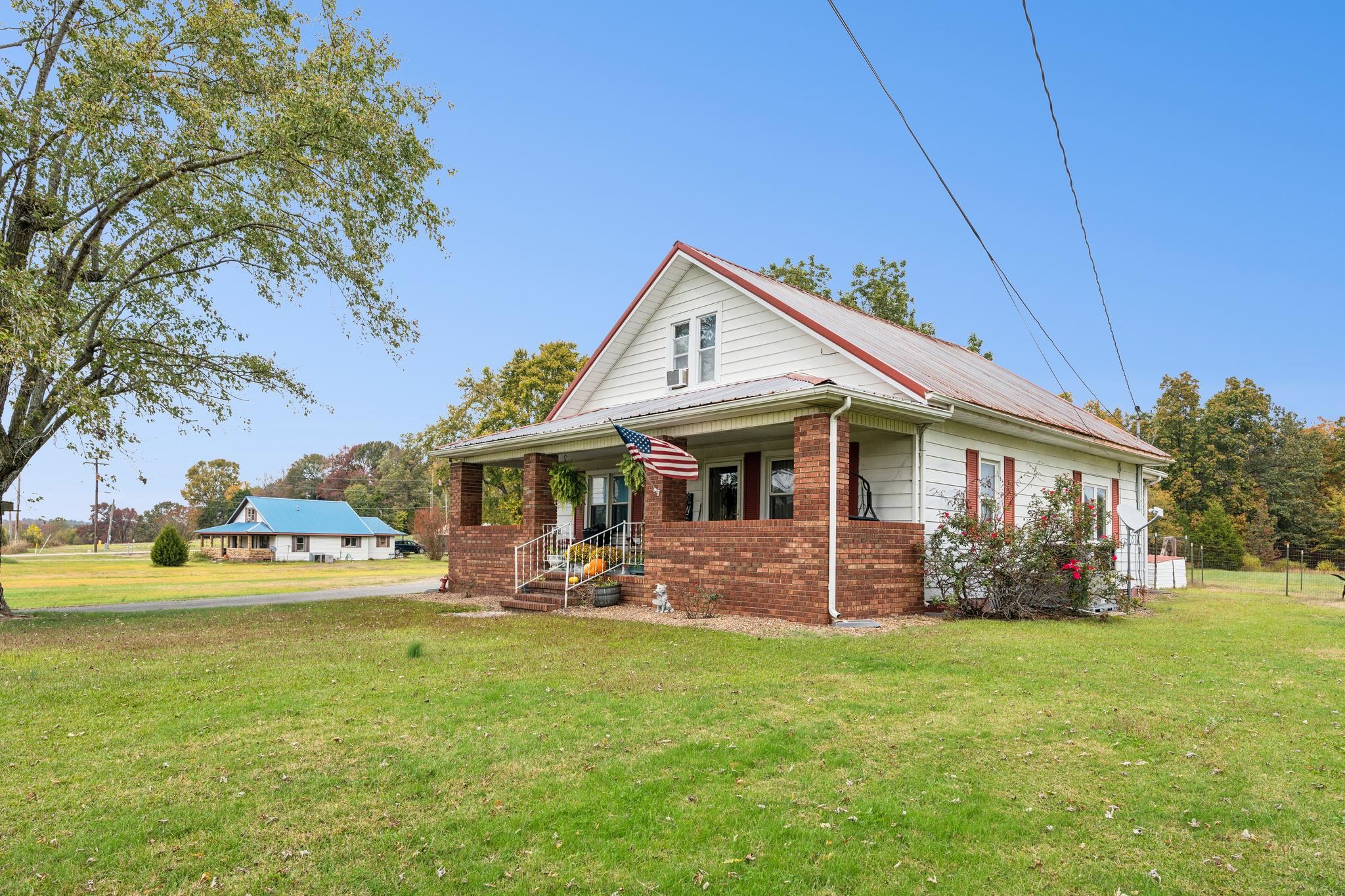 2193 US Hwy 62, Greenville, Kentucky 42345, 2 Bedrooms Bedrooms, ,2 BathroomsBathrooms,Single Family Residence,For Sale,US Hwy 62,90937