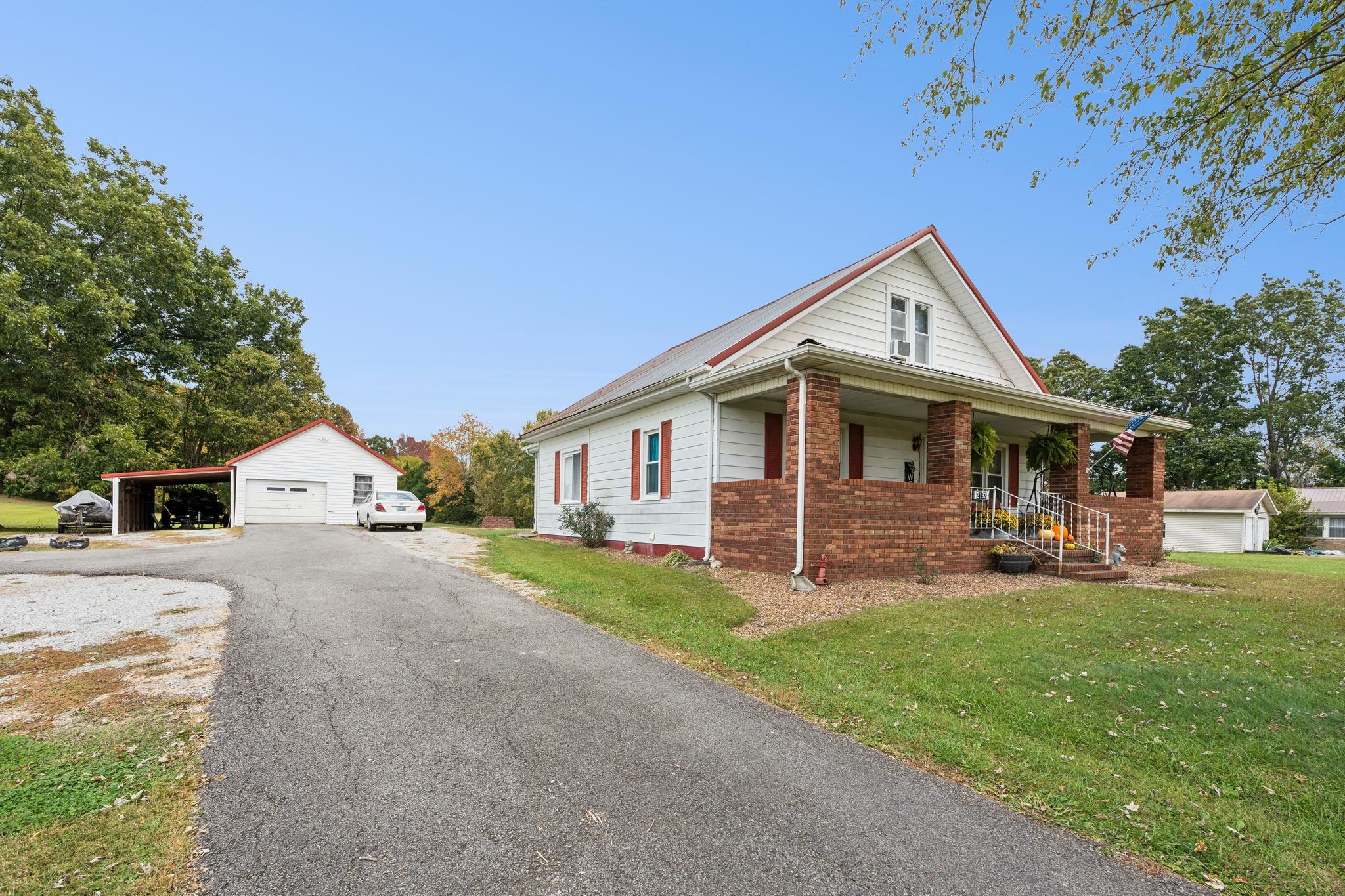 2193 US Hwy 62, Greenville, Kentucky 42345, 2 Bedrooms Bedrooms, ,2 BathroomsBathrooms,Single Family Residence,For Sale,US Hwy 62,90937